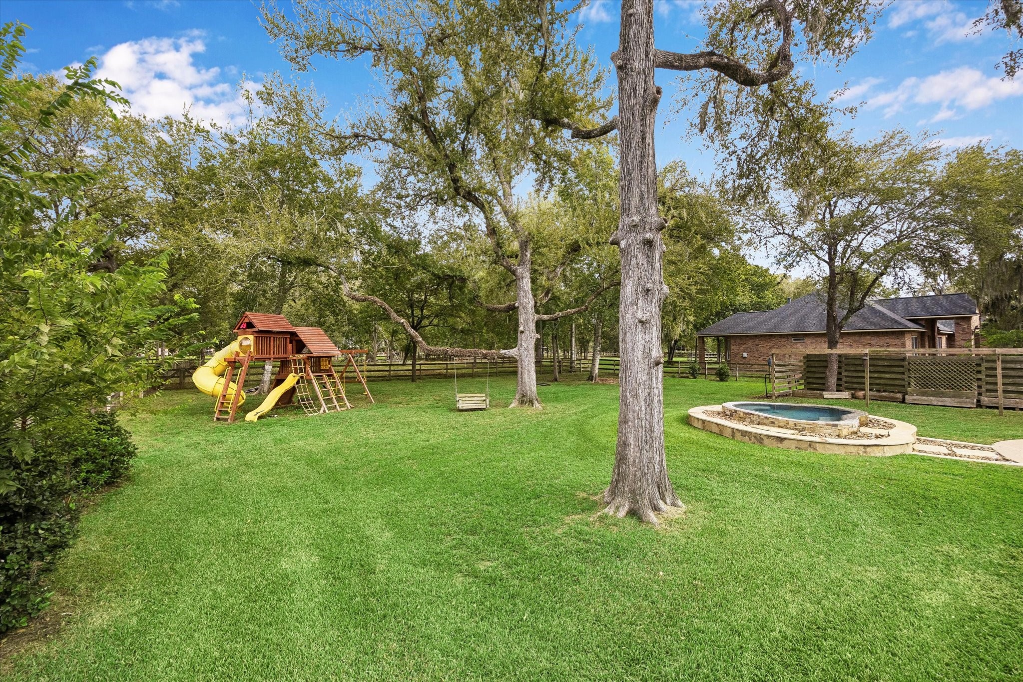 3422 Woodbine Drive, Fulshear, TX 77441