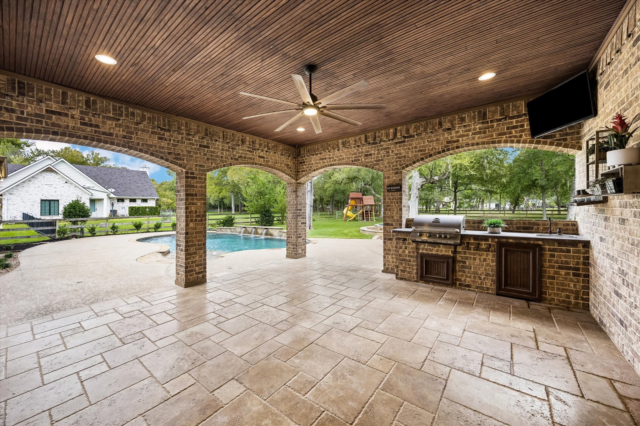 3422 Woodbine Drive, Fulshear, TX 77441