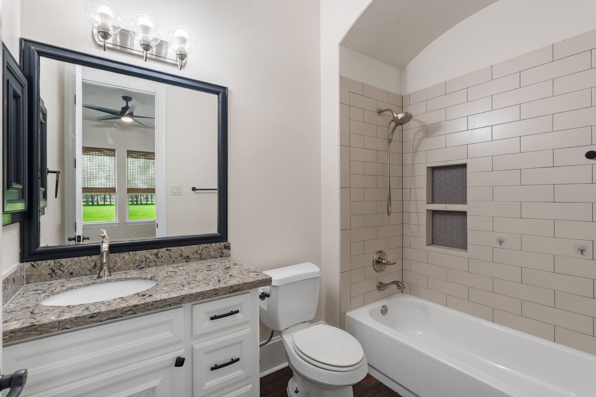 On-suite bathroom for secondary bedroom