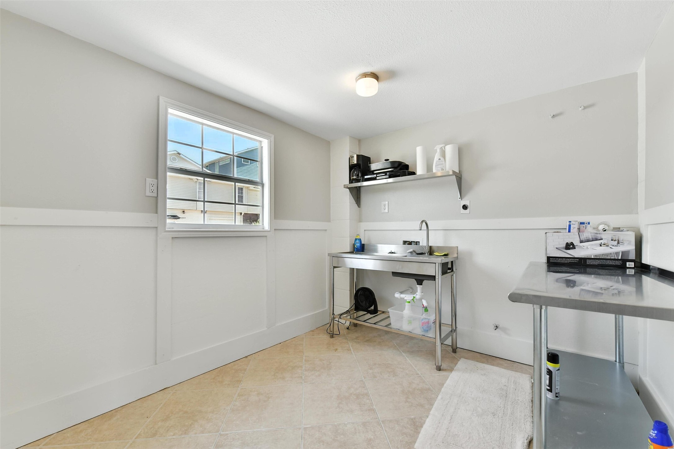 1127 Redfish Street, Bayou Vista, TX 77563