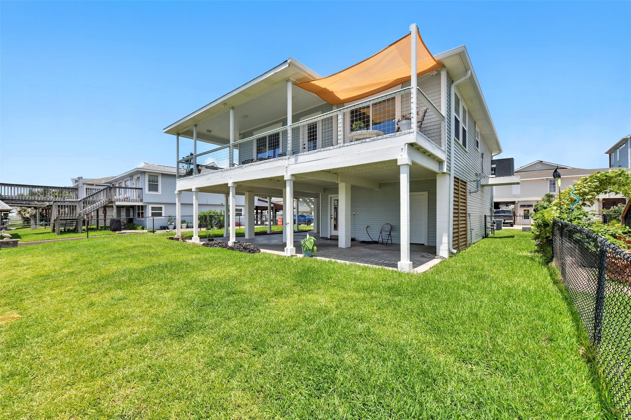1127 Redfish Street, Bayou Vista, TX 77563