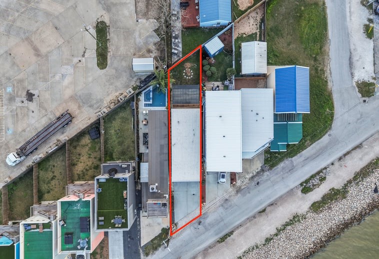 4514 Boulevard Street, Bacliff, TX 77518