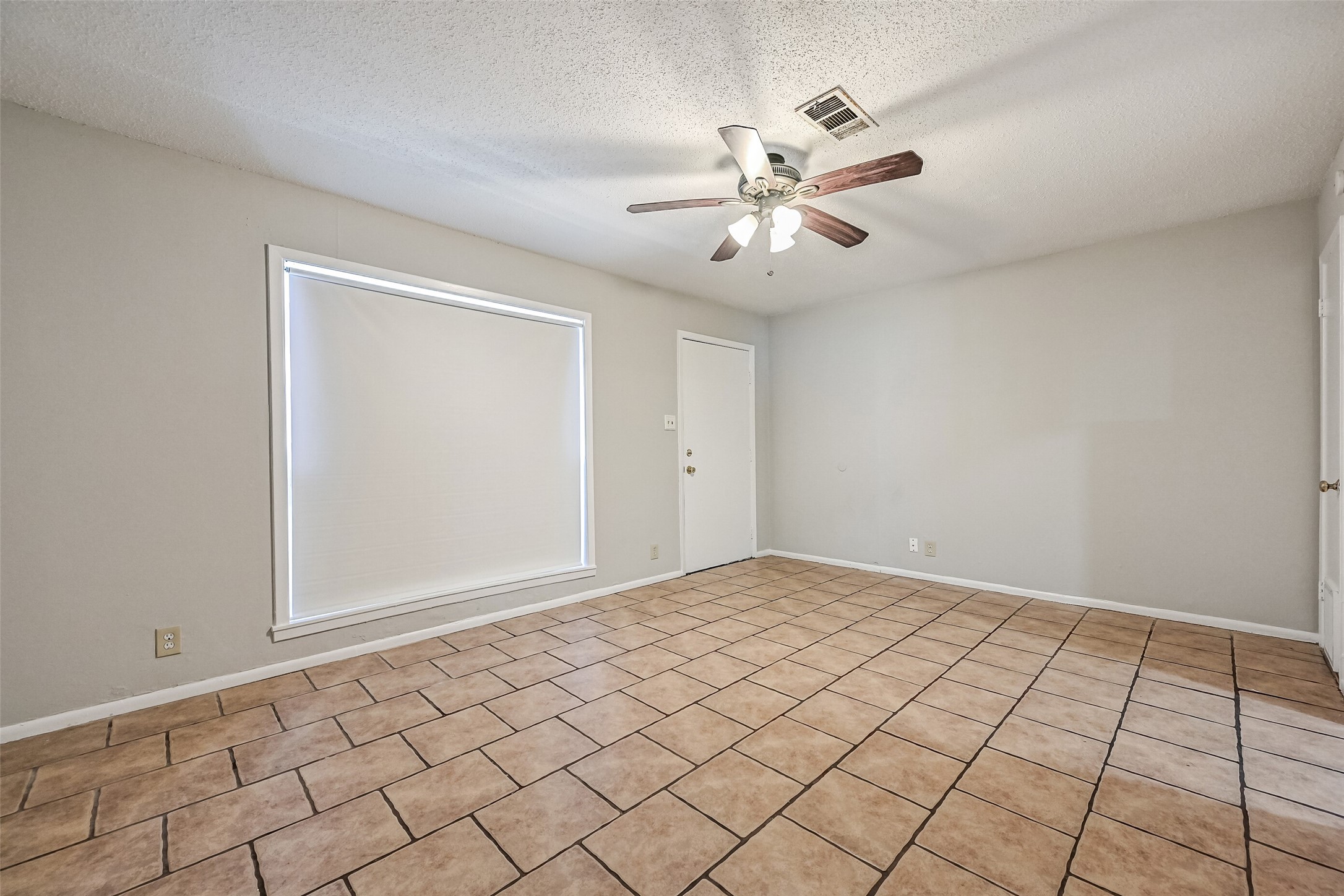 1817 Biovu Drive, Galveston, TX 77551