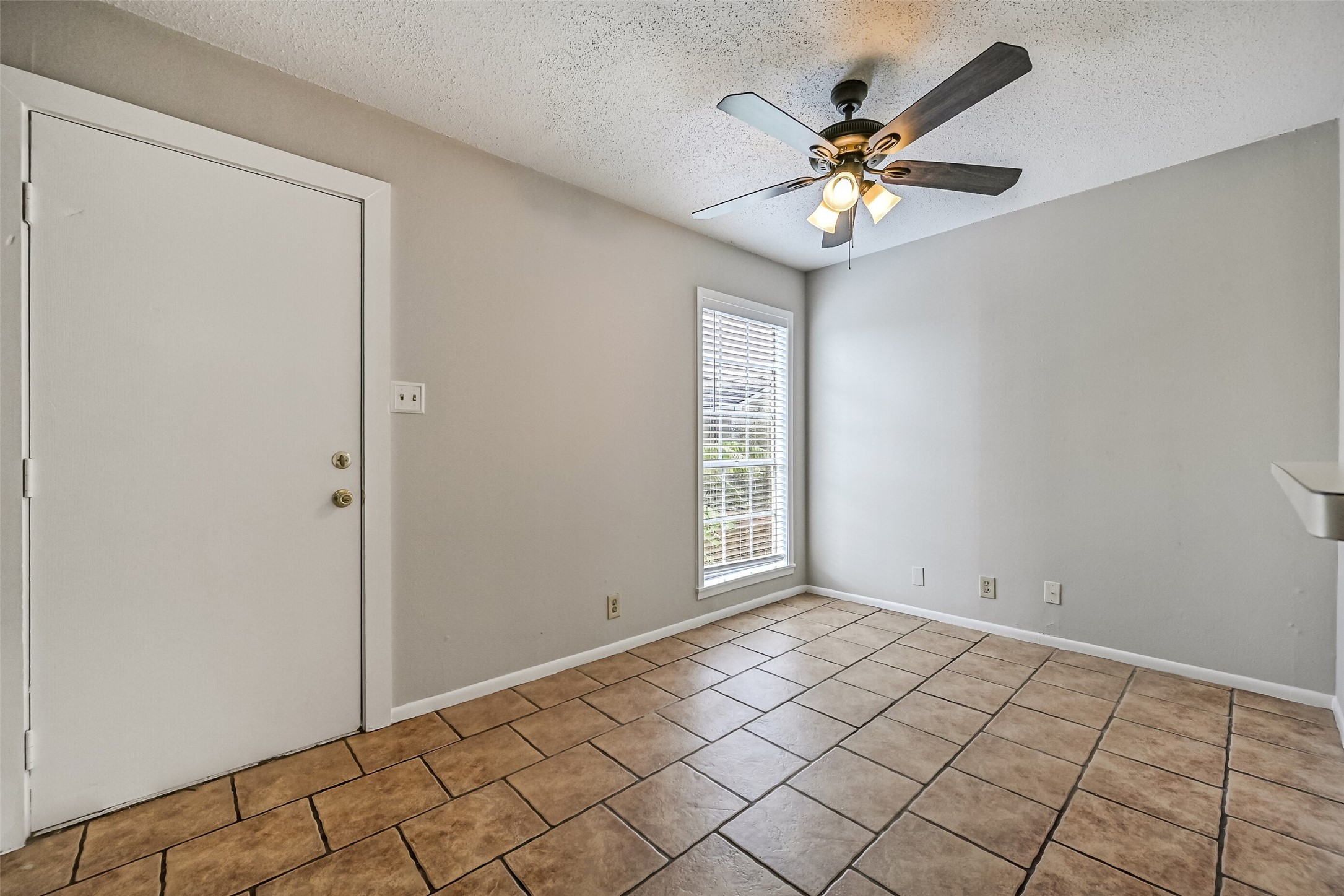 1817 Biovu Drive, Galveston, TX 77551