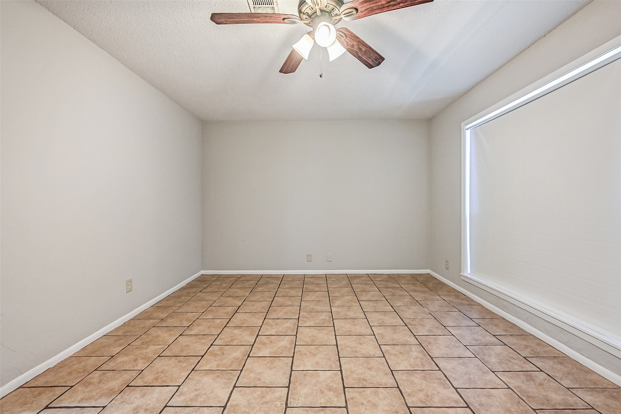 1817 Biovu Drive, Galveston, TX 77551