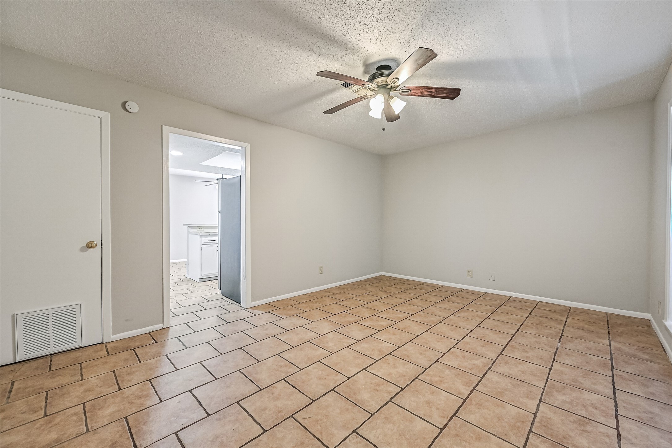 1817 Biovu Drive, Galveston, TX 77551