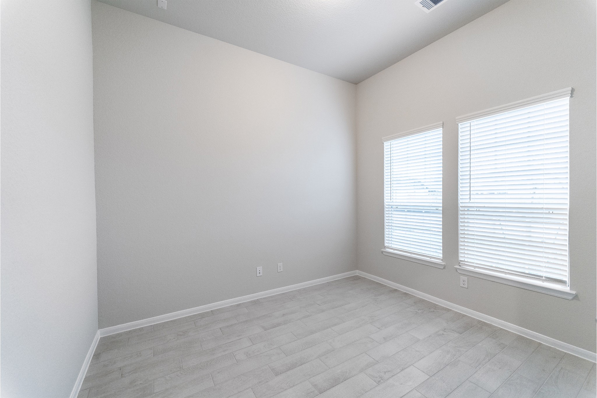 2818 Blue Iolite Drive, Iowa Colony, TX 77583