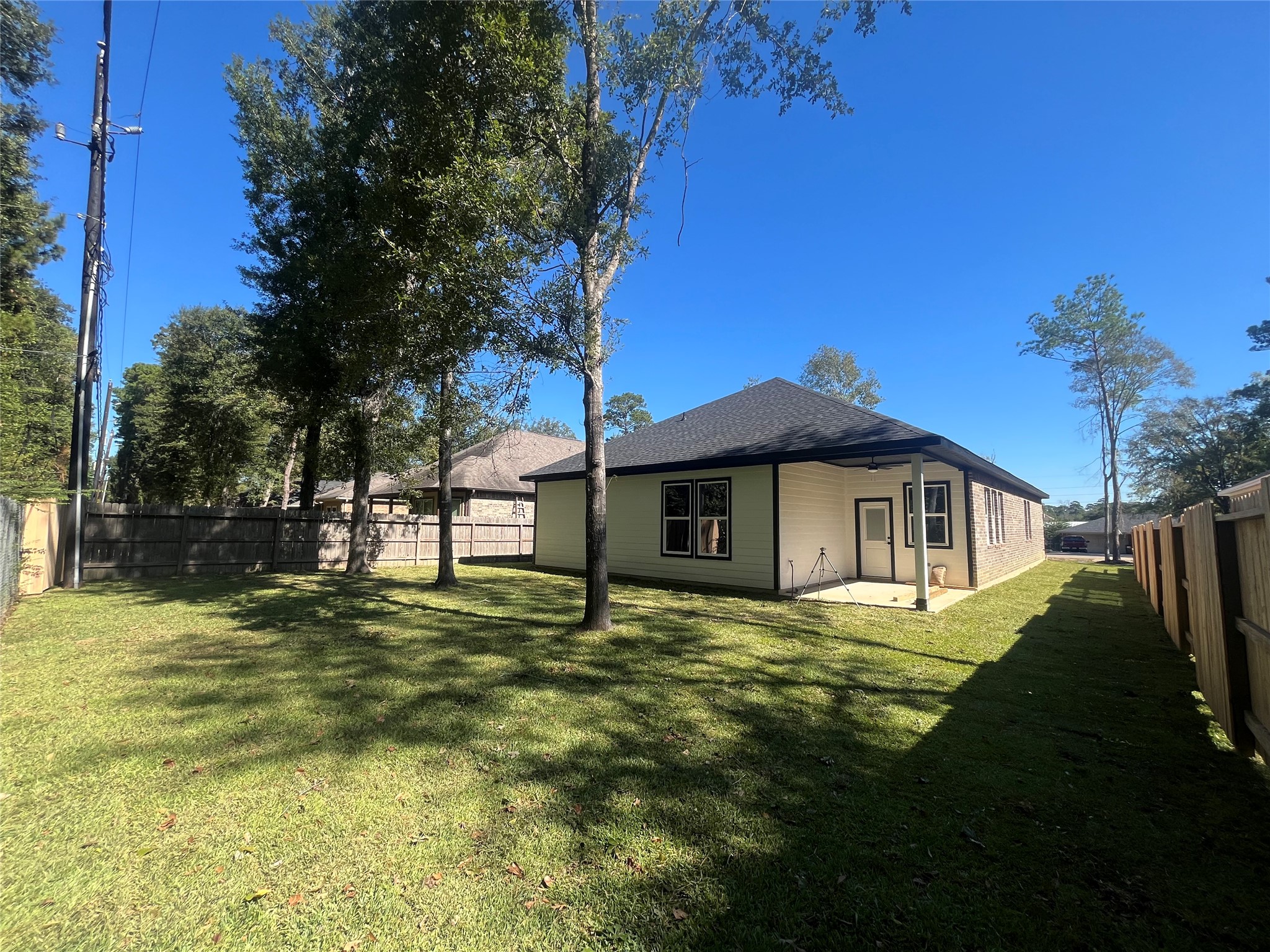 28811 Champion Oak back covered patio