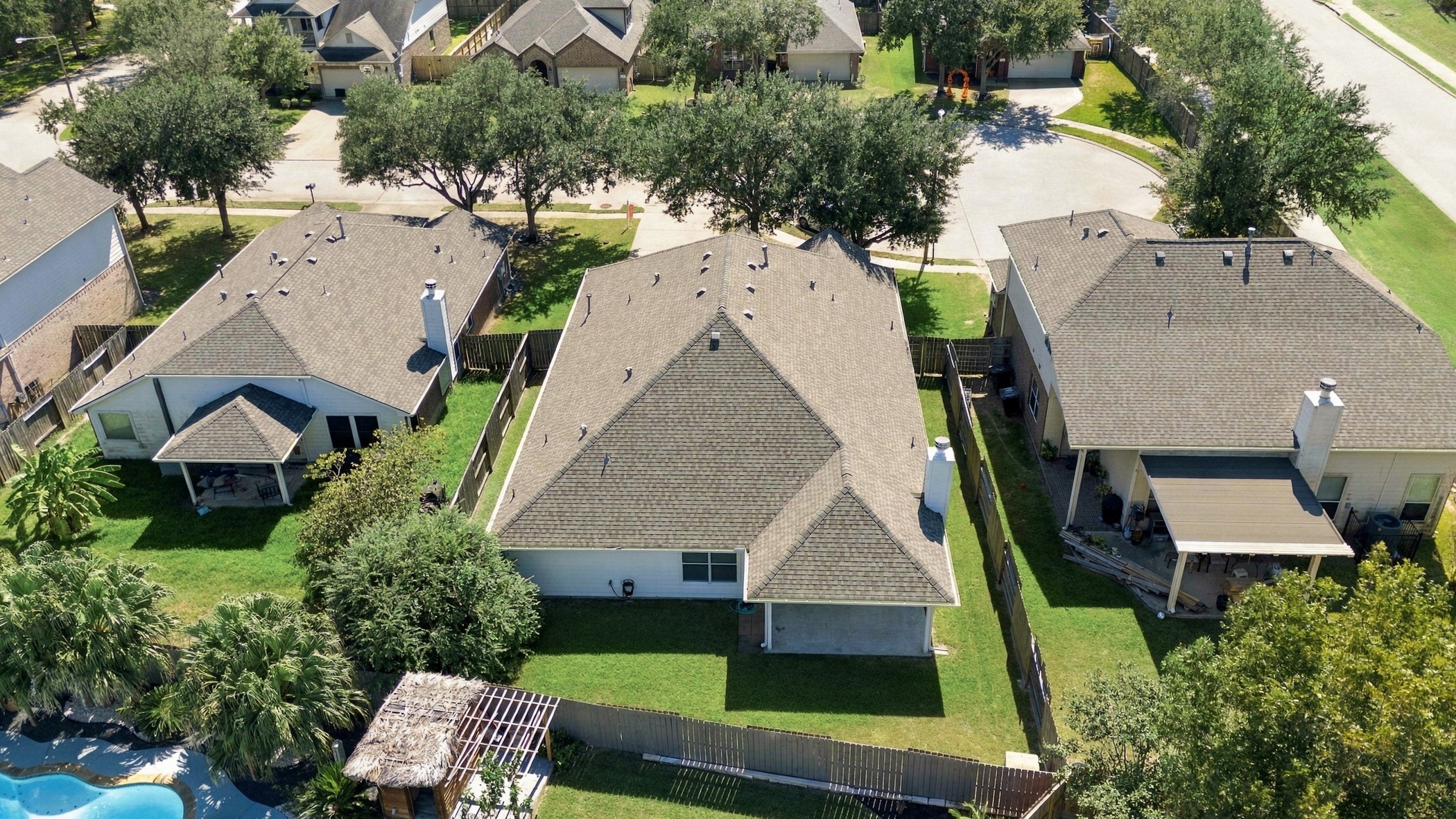 3012 Kings Isle Lane, Dickinson, TX 77539