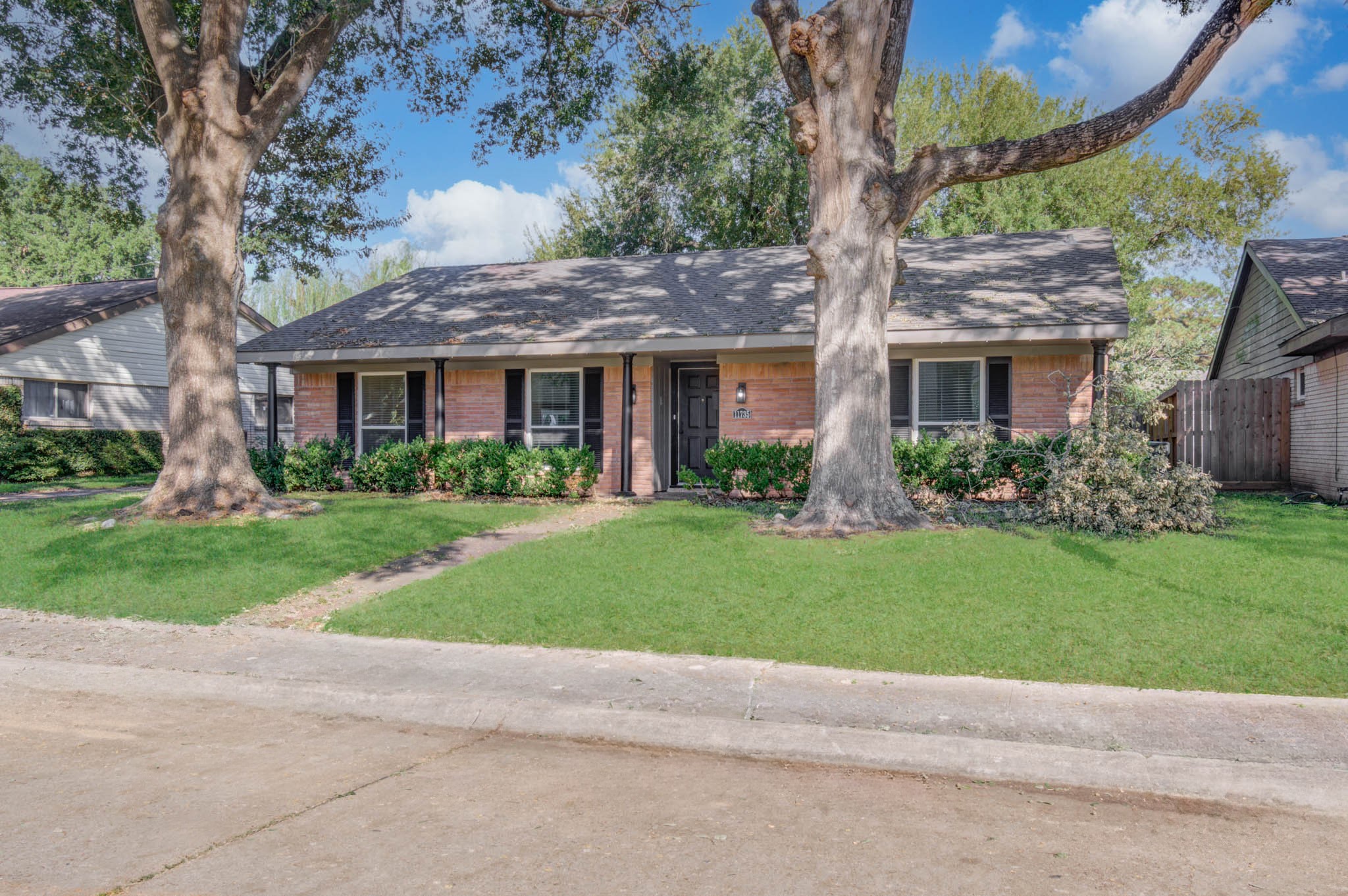 11735 N Perry Avenue, Houston, TX 77071