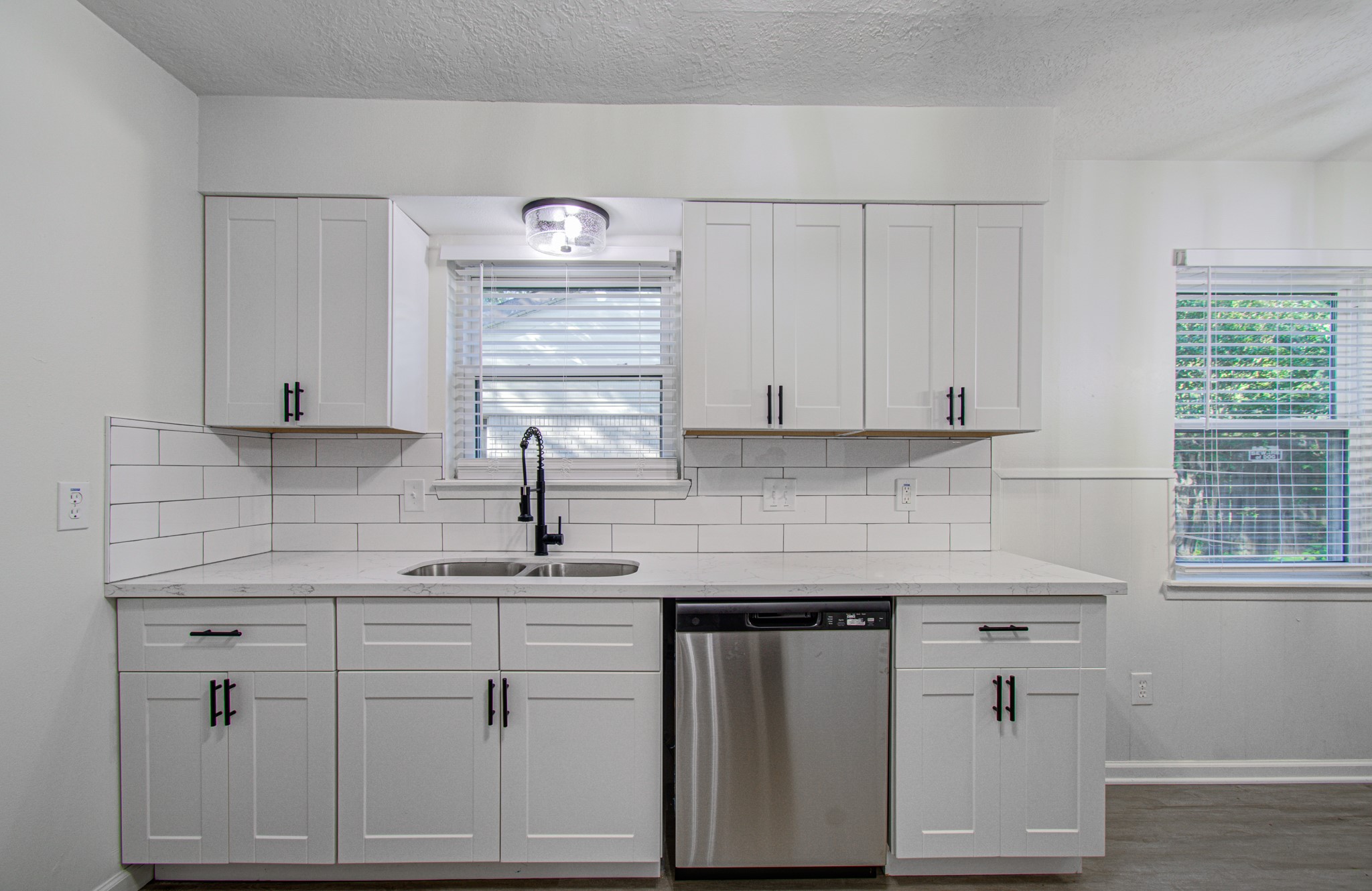 11735 N Perry Avenue, Houston, TX 77071