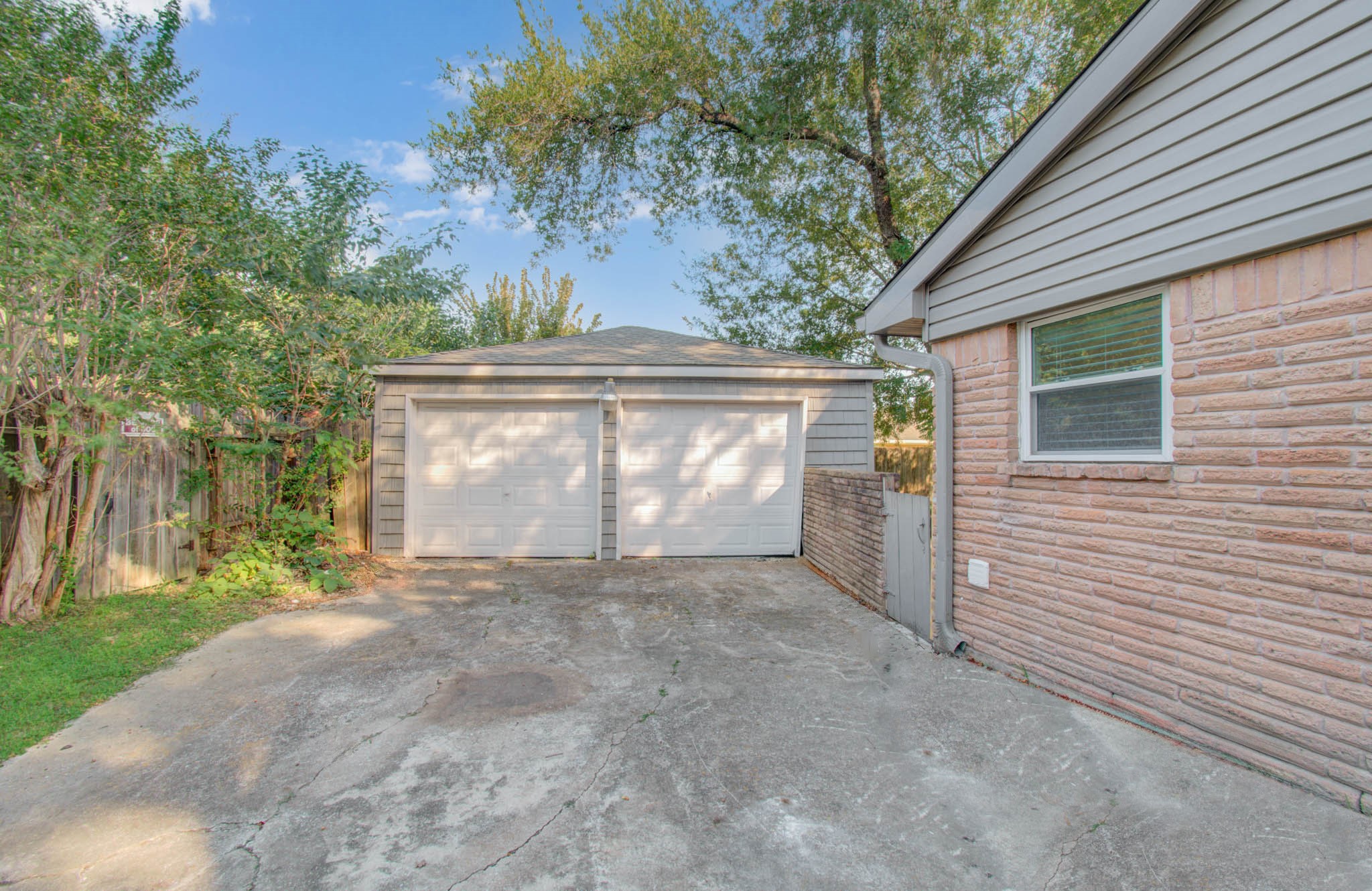 11735 N Perry Avenue, Houston, TX 77071