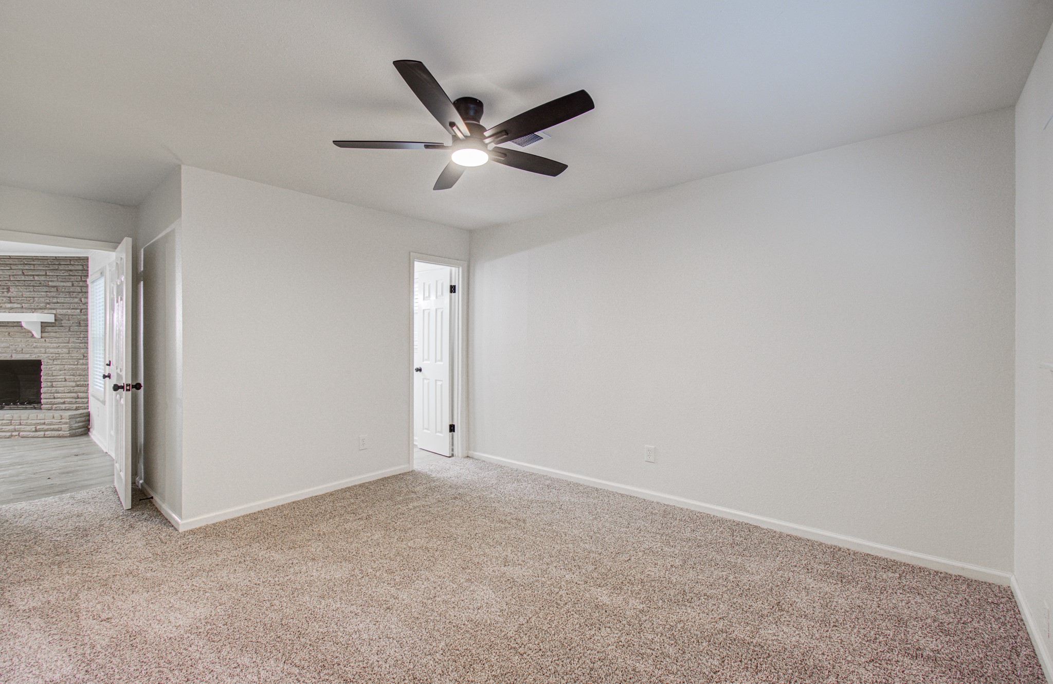 11735 N Perry Avenue, Houston, TX 77071