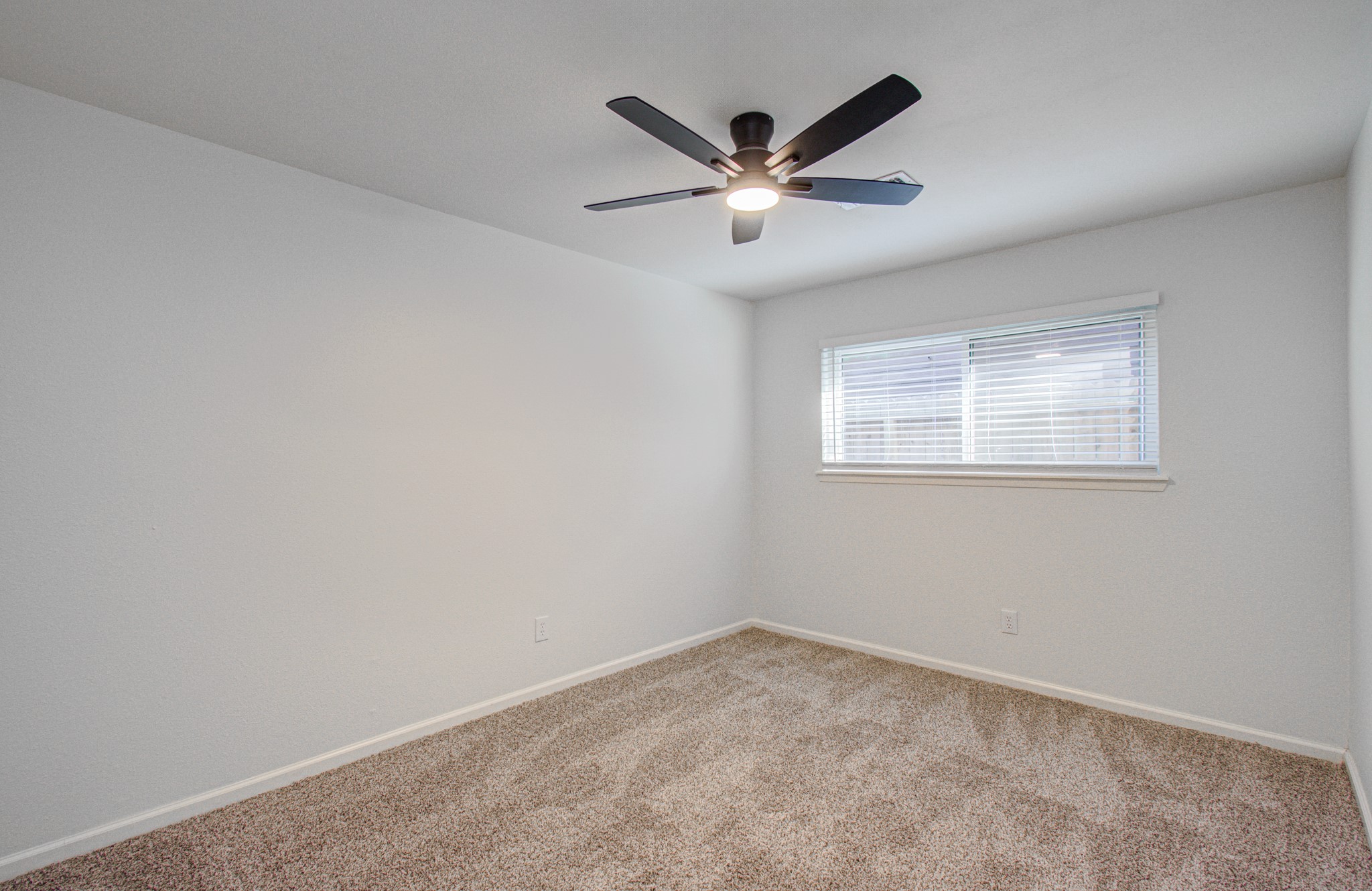 11735 N Perry Avenue, Houston, TX 77071