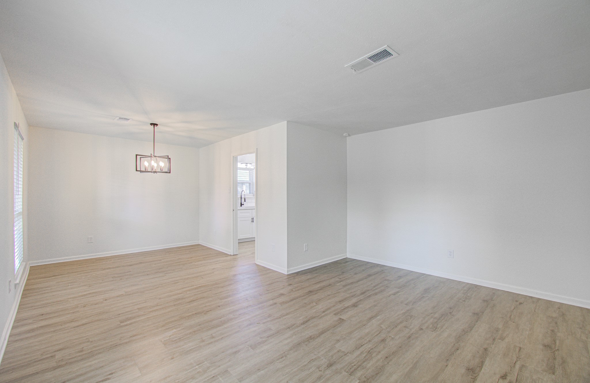 11735 N Perry Avenue, Houston, TX 77071