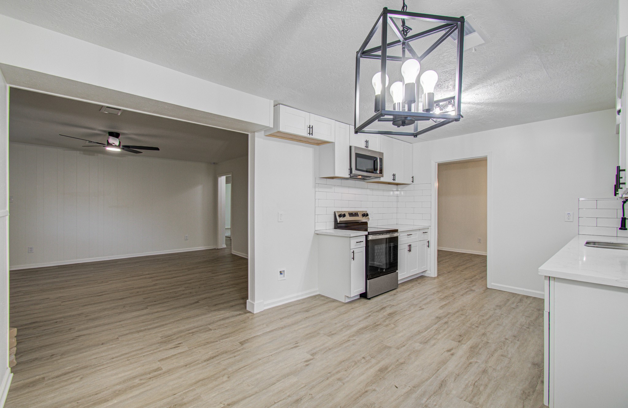 11735 N Perry Avenue, Houston, TX 77071