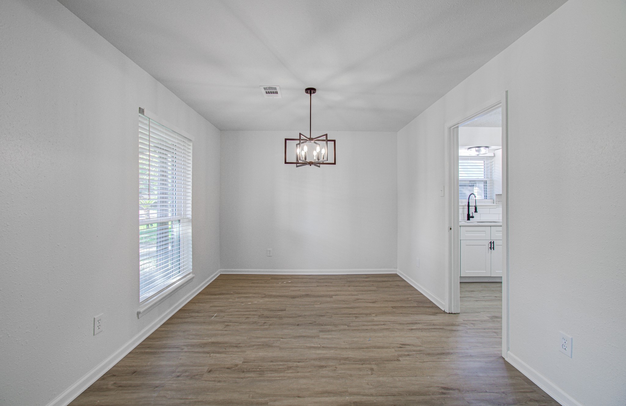 11735 N Perry Avenue, Houston, TX 77071