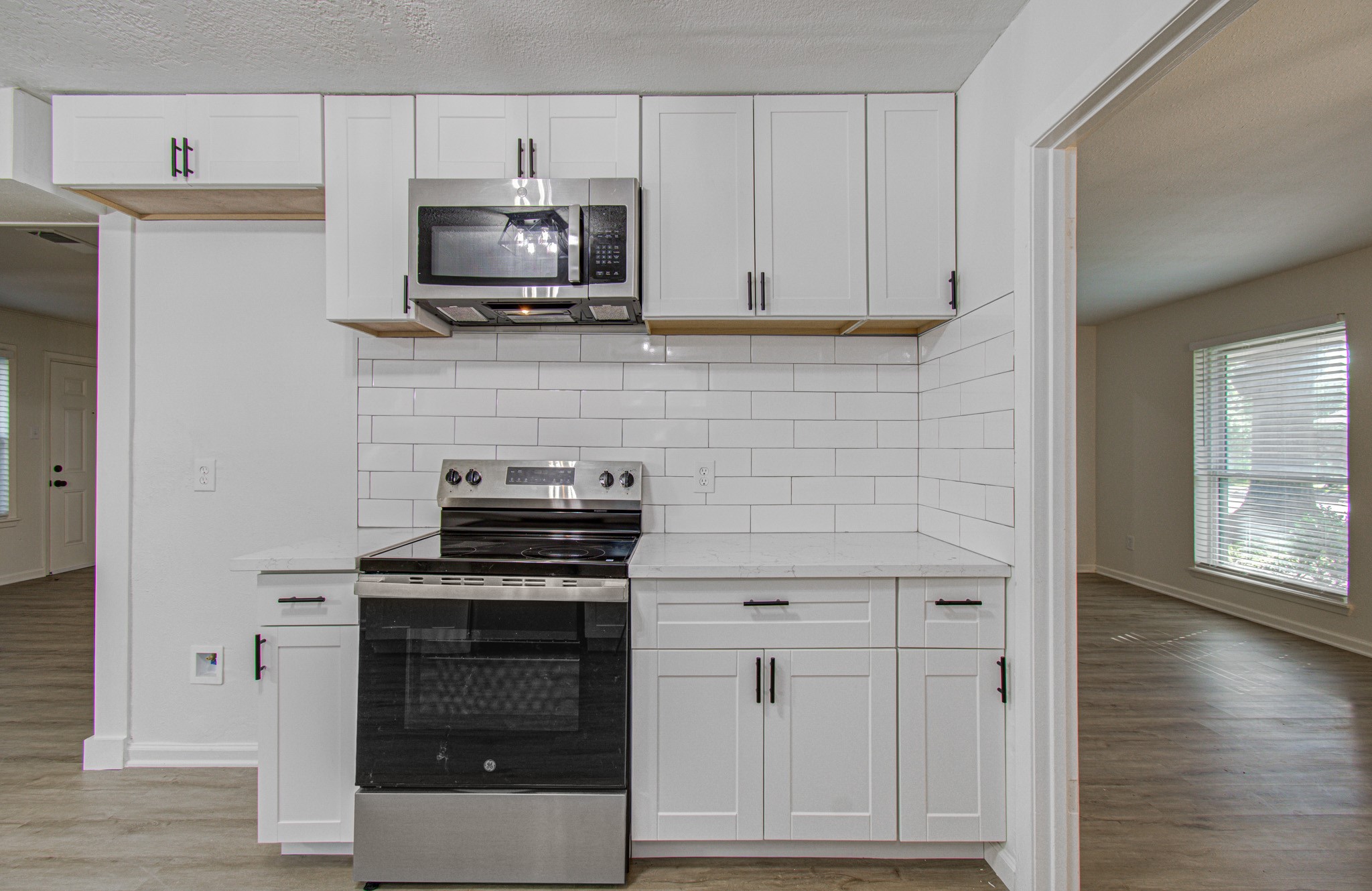 11735 N Perry Avenue, Houston, TX 77071