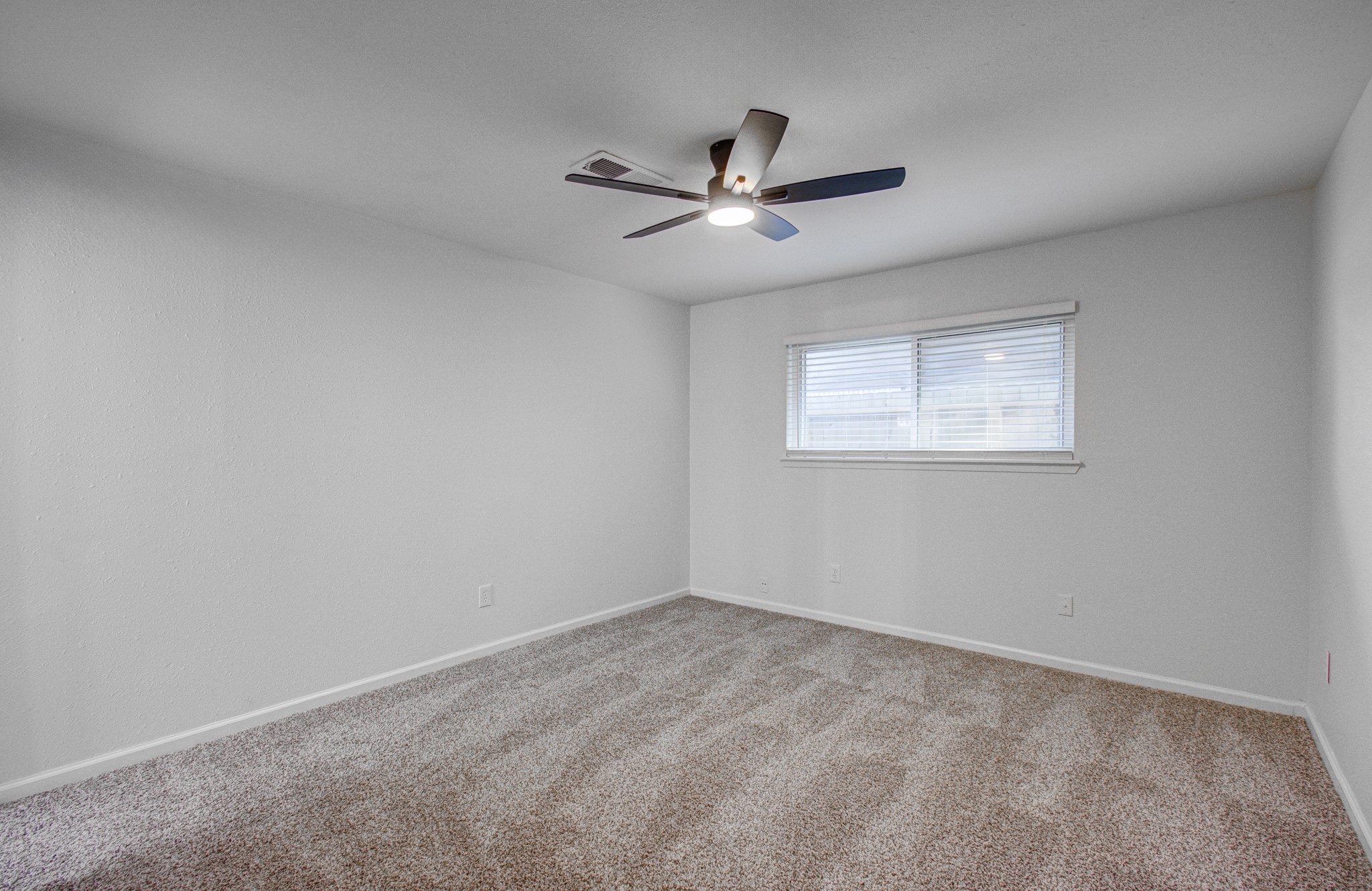 11735 N Perry Avenue, Houston, TX 77071