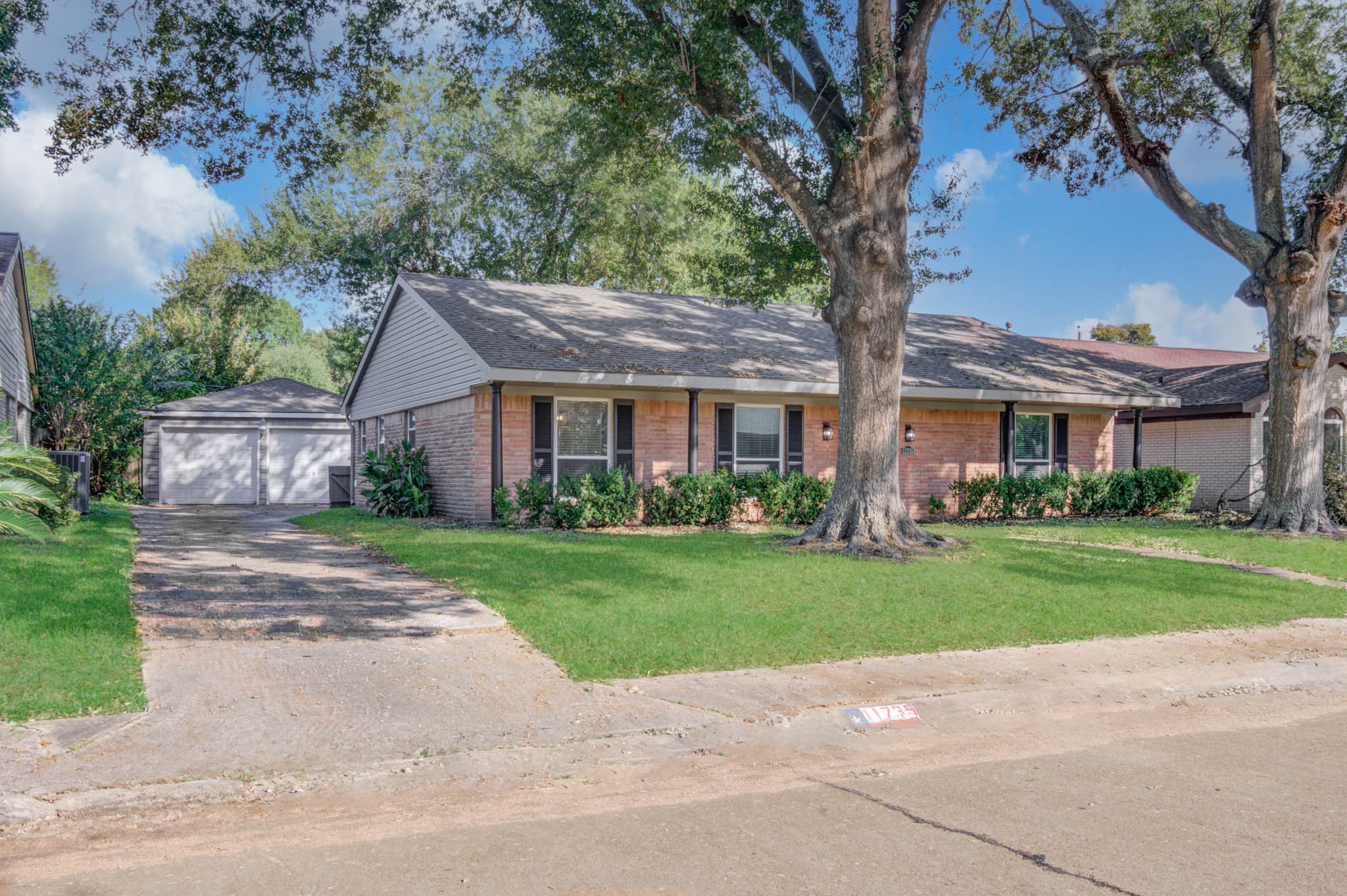 11735 N Perry Avenue, Houston, TX 77071