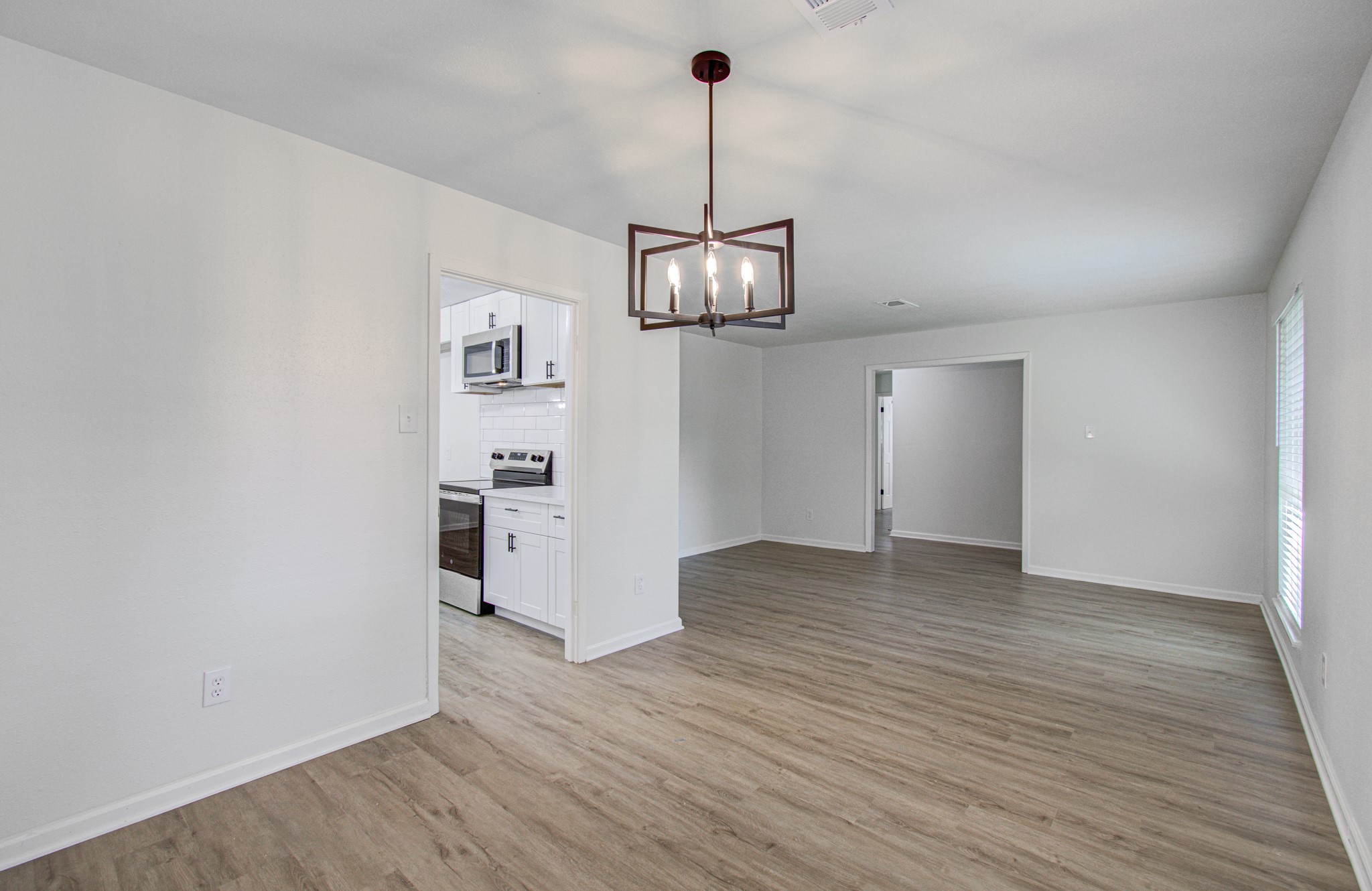11735 N Perry Avenue, Houston, TX 77071