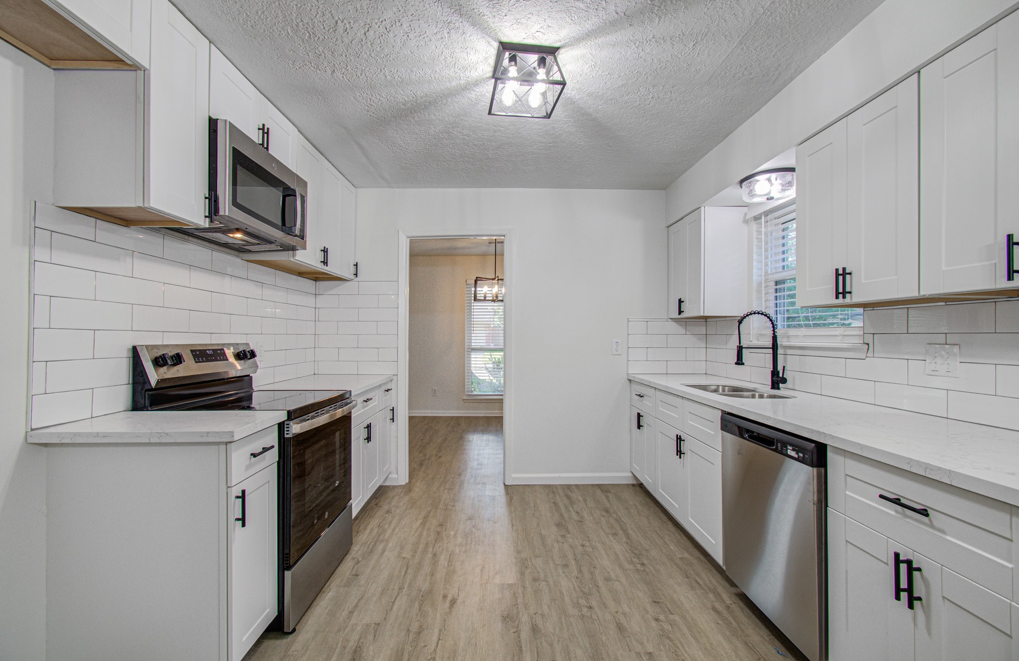 11735 N Perry Avenue, Houston, TX 77071