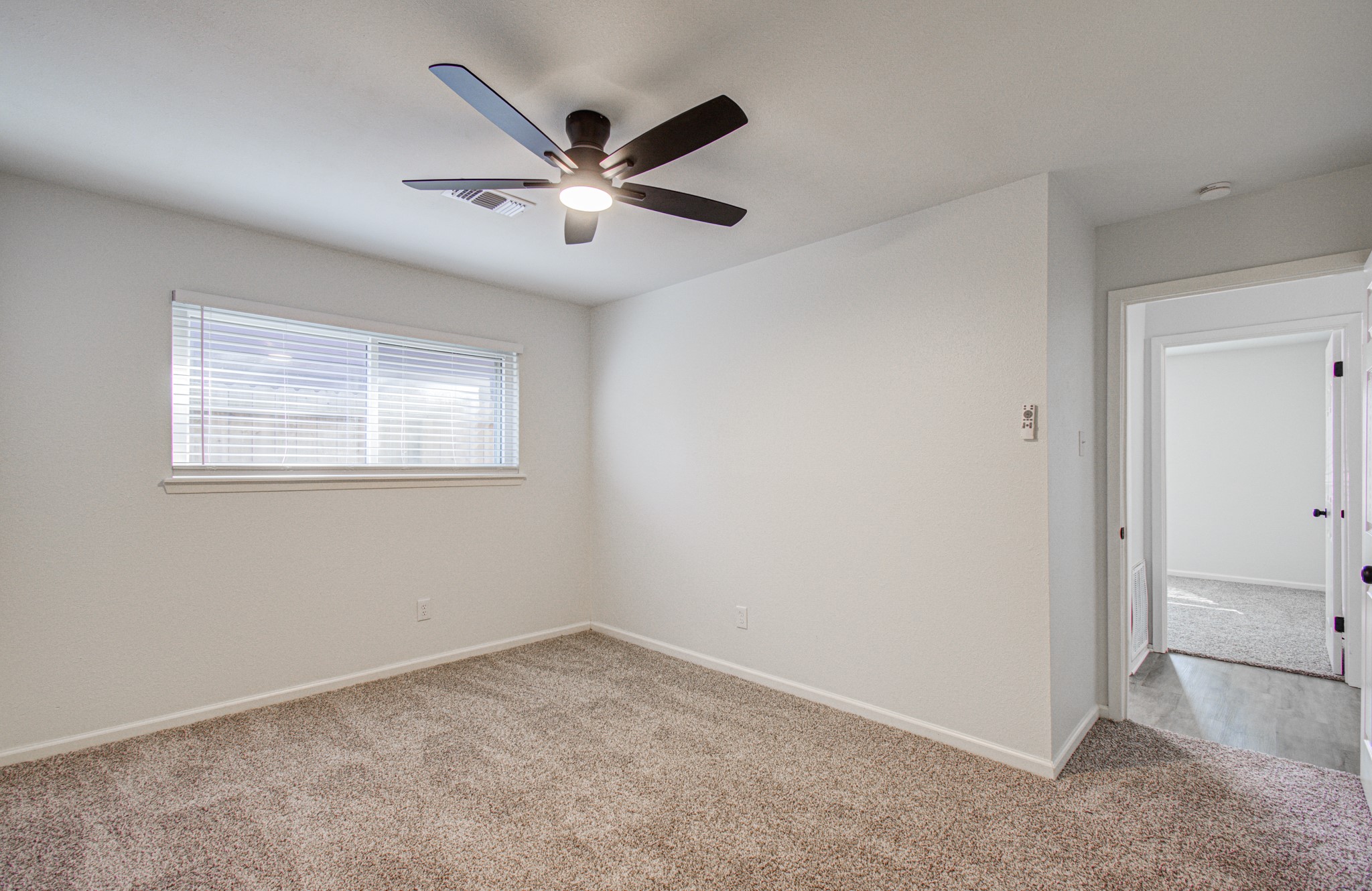 11735 N Perry Avenue, Houston, TX 77071