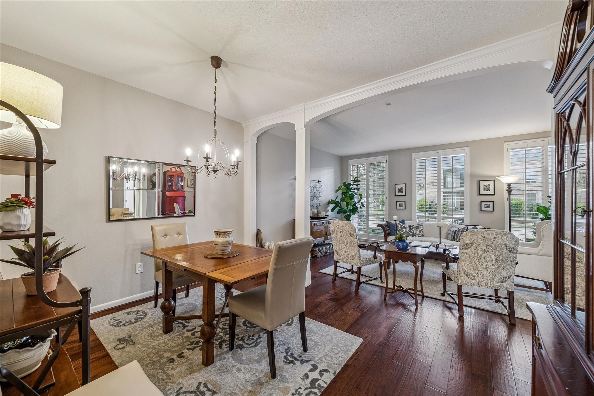 The formal Dining Room and Formal Living are enjoyed thru the expanded open flowing arched entry, creating a wonderful flowing floorplan!