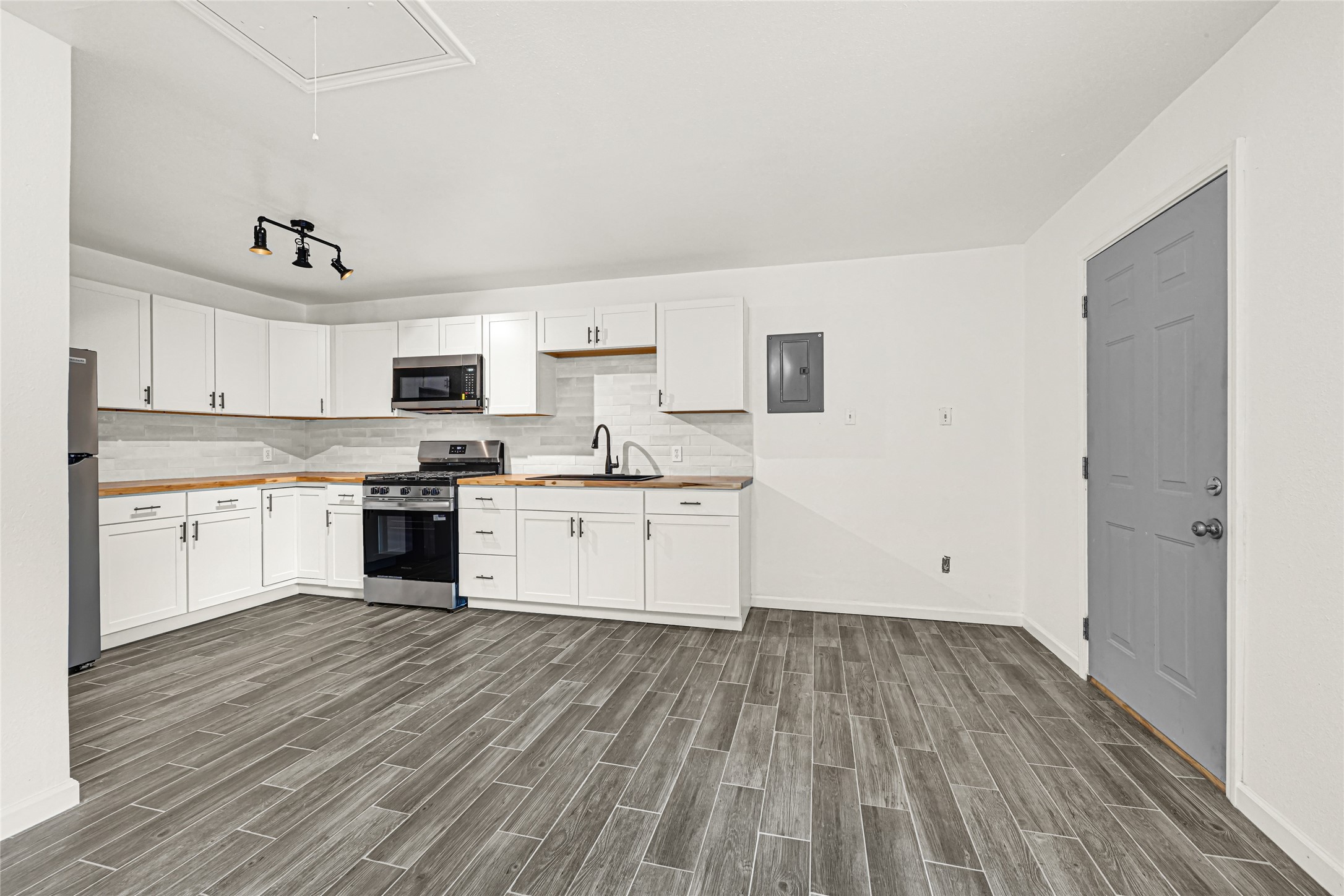 809 Vincent Street, #A, Houston, TX 77009