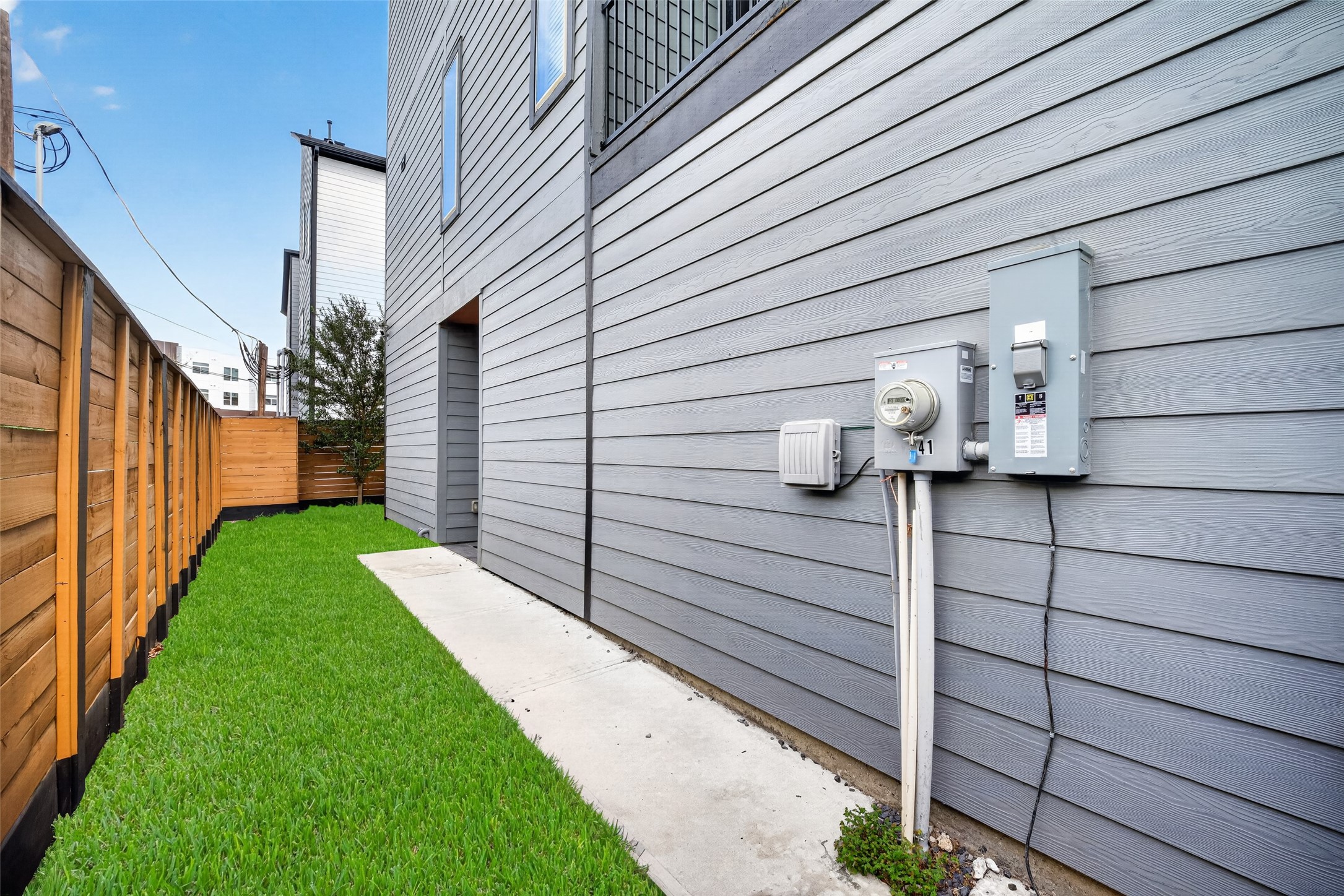 2341 Eagle Street, Houston, TX 77004