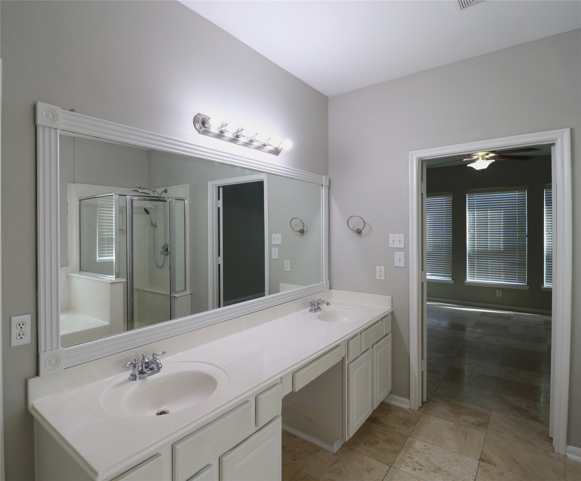 21802 Saragosa Pond Lane, Spring, TX 77379
