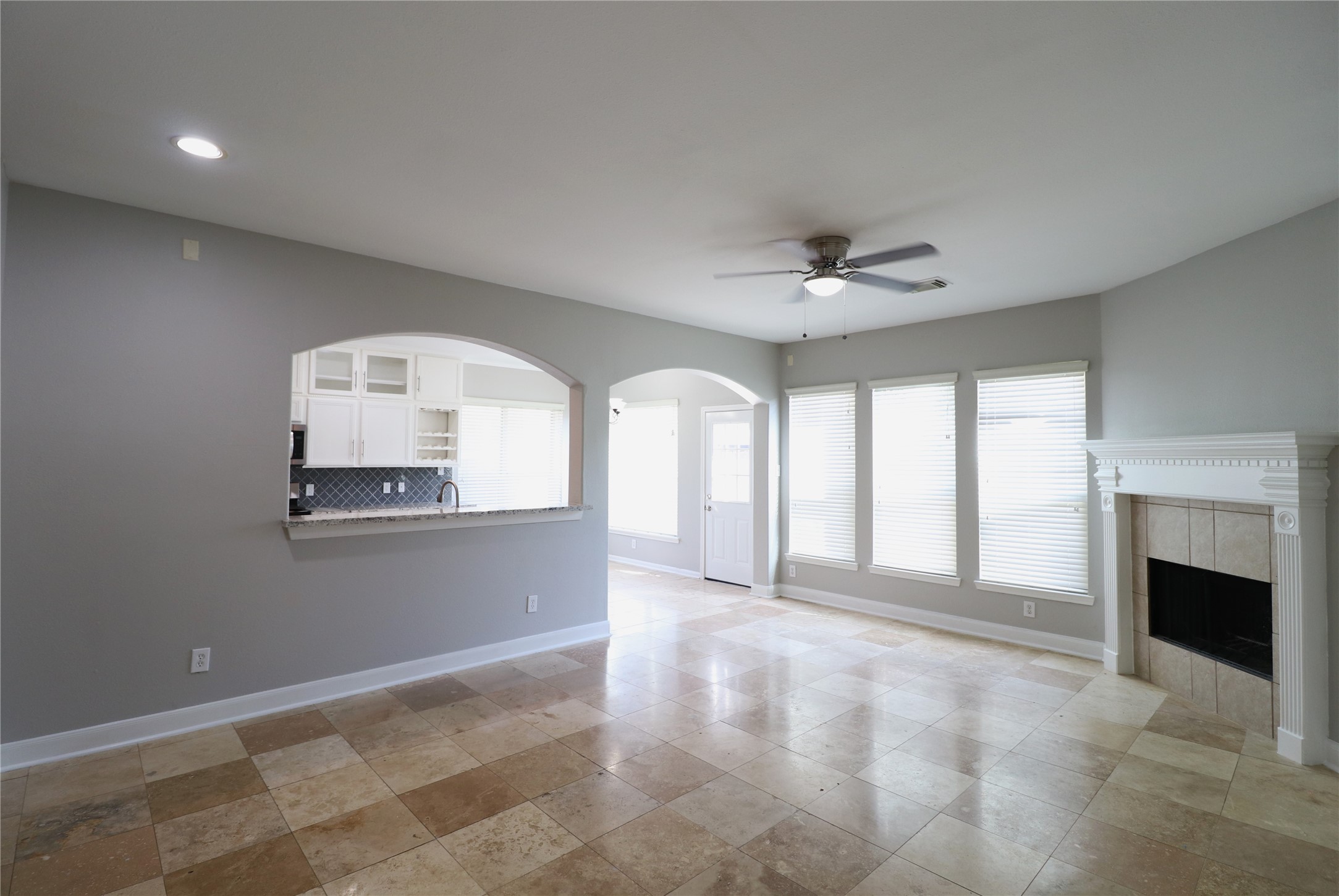 21802 Saragosa Pond Lane, Spring, TX 77379