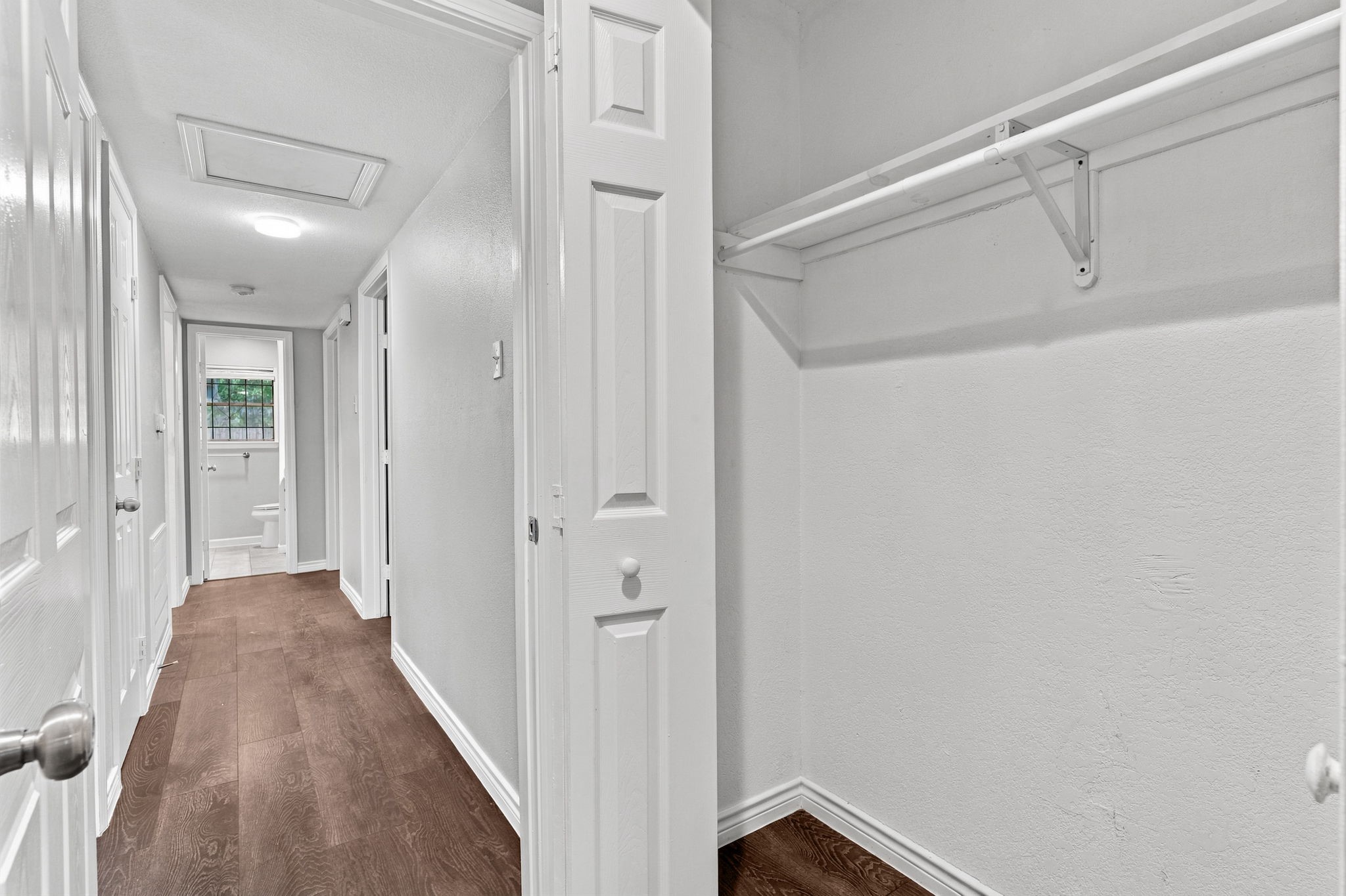 5747 Thrush Drive, Houston, TX 77033
