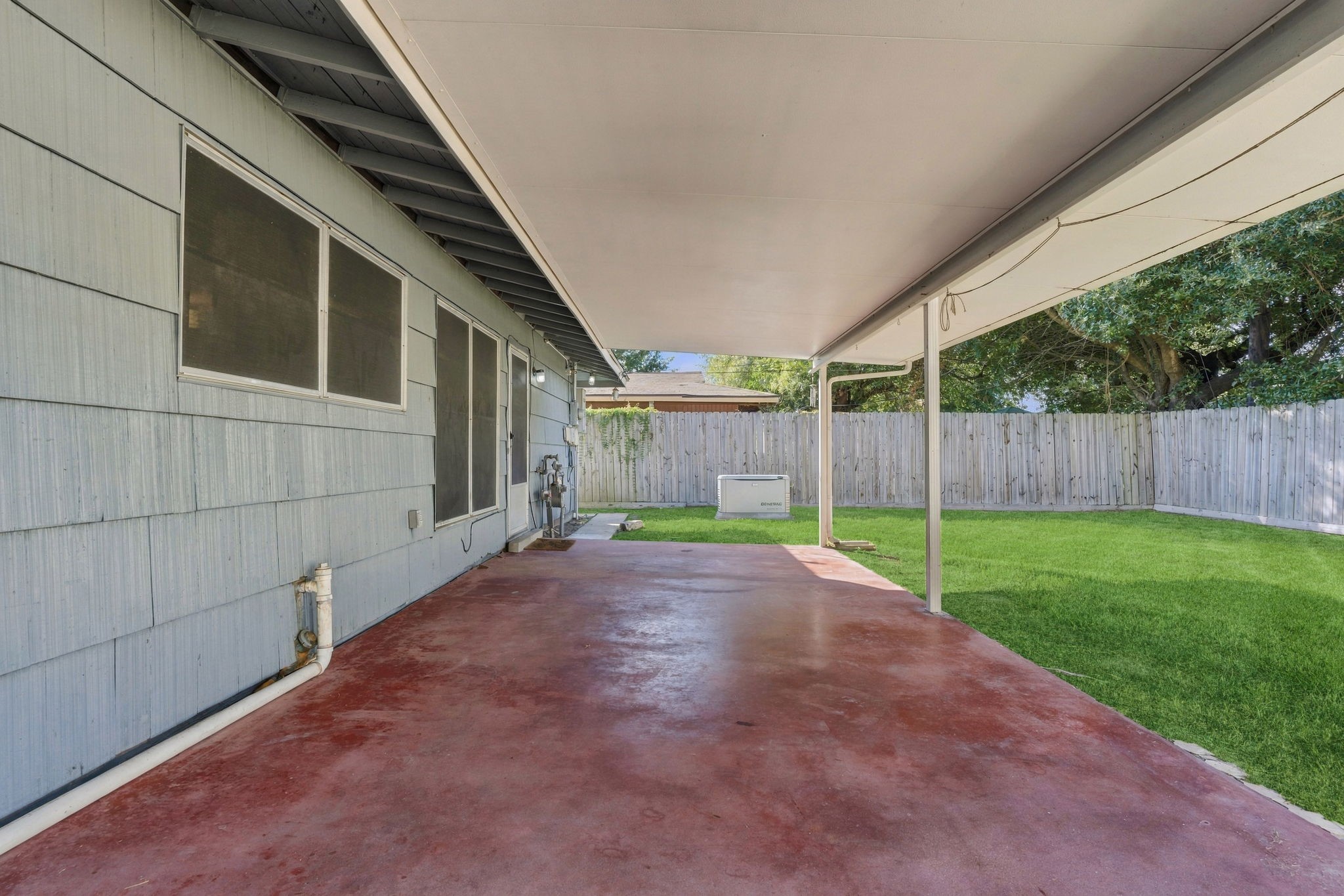 5747 Thrush Drive, Houston, TX 77033