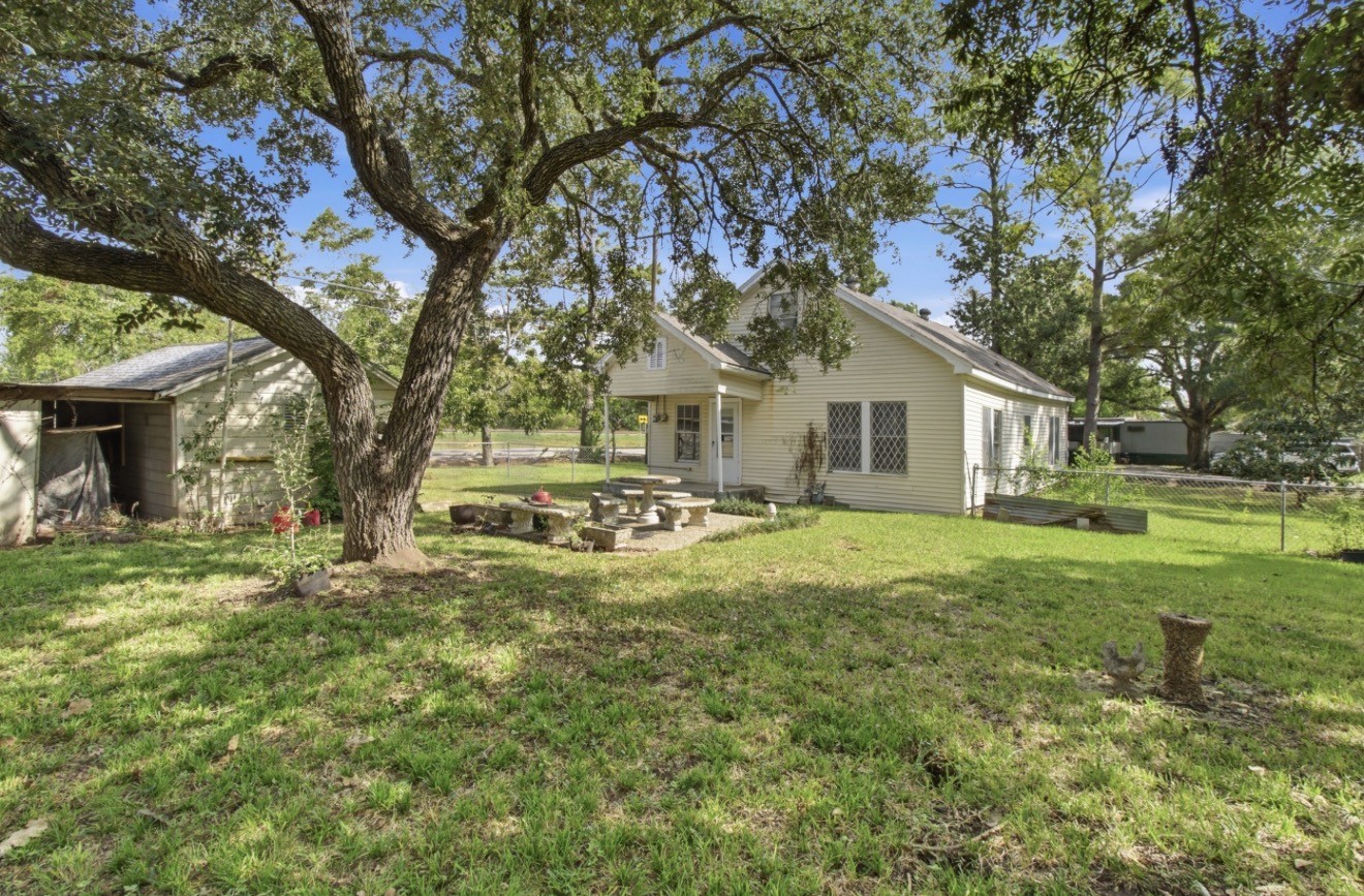 700 Alamo Street, Rosenberg, TX 77471
