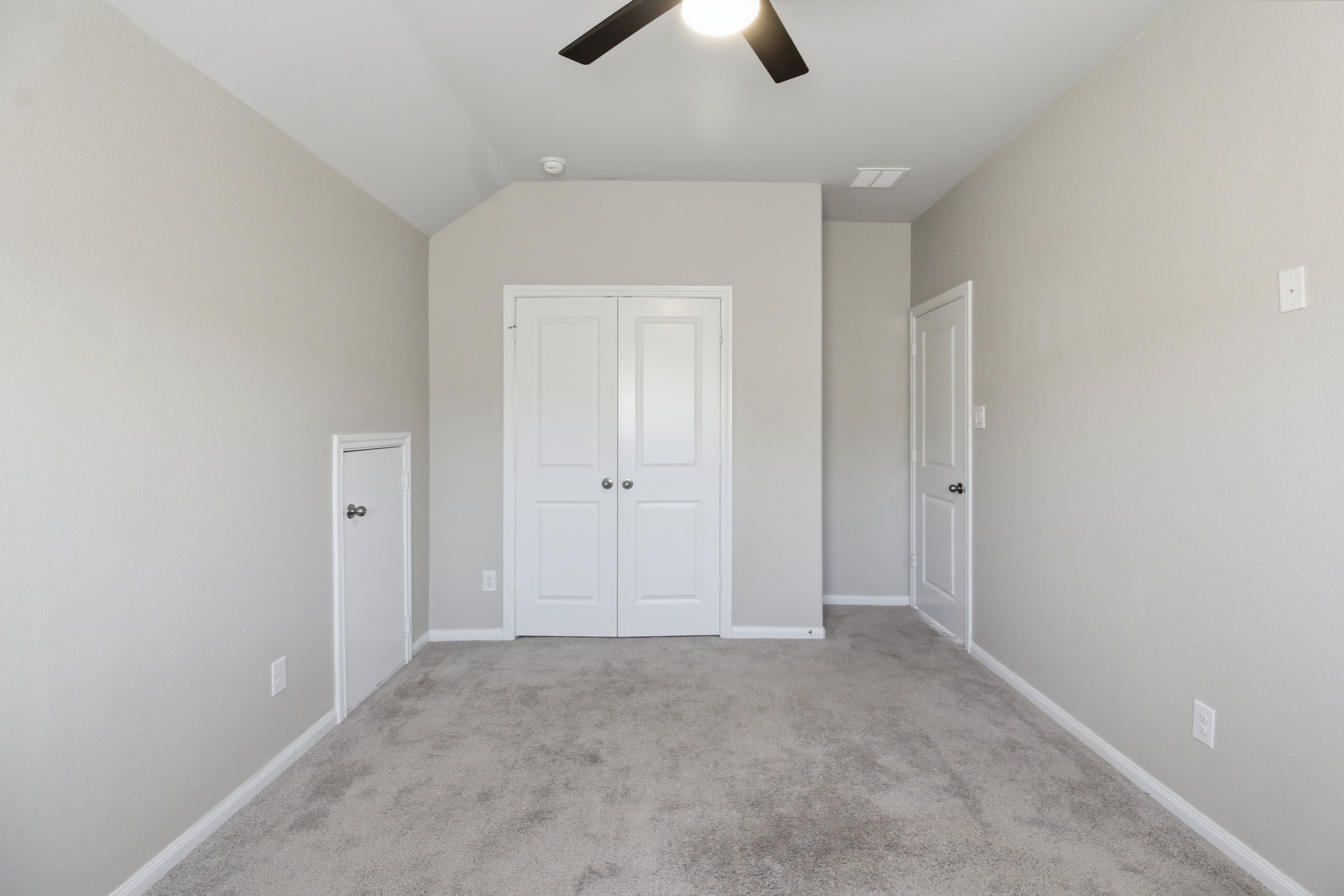 3rd bedroom upstairs