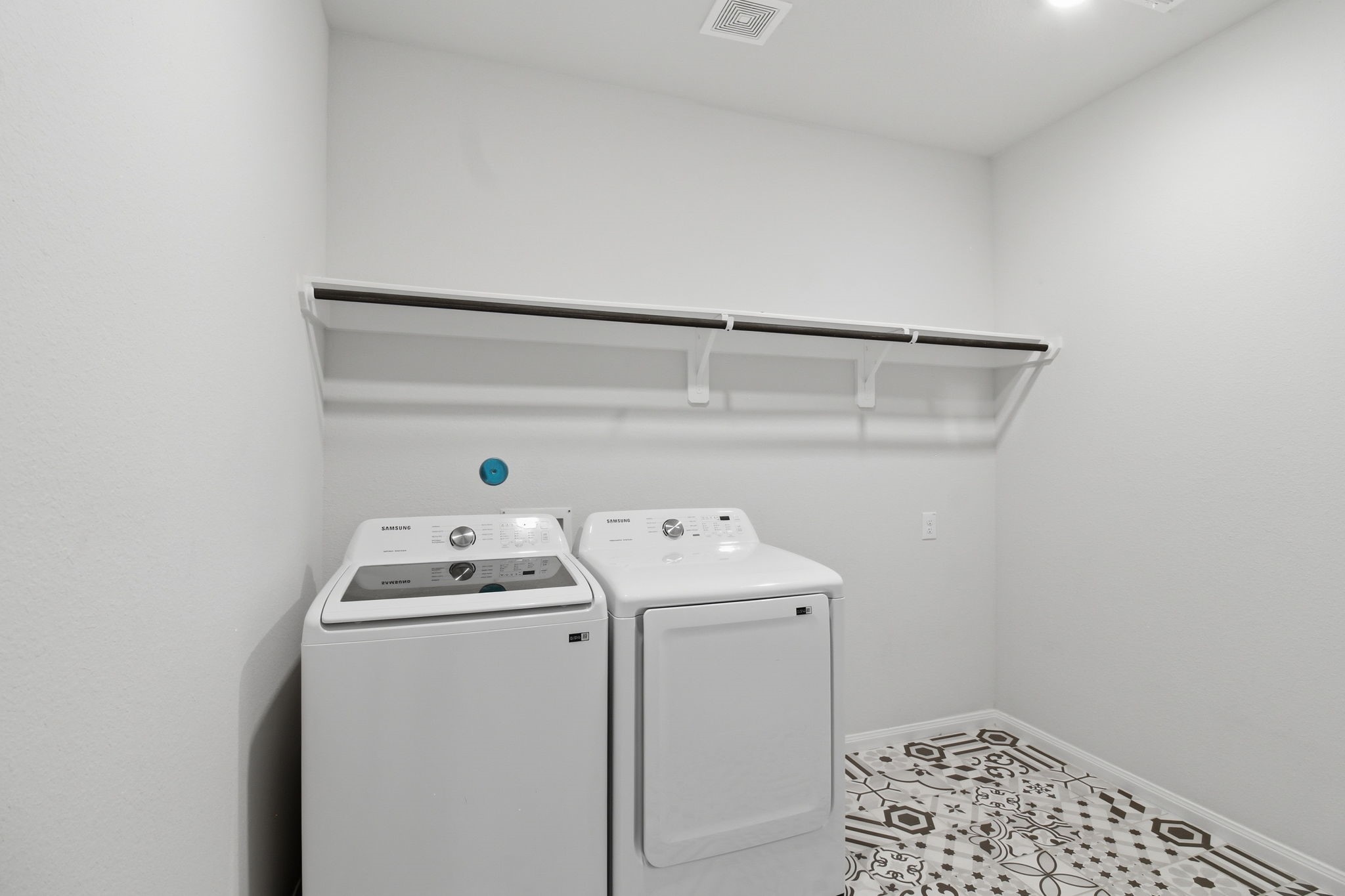 Spacious Laundry room