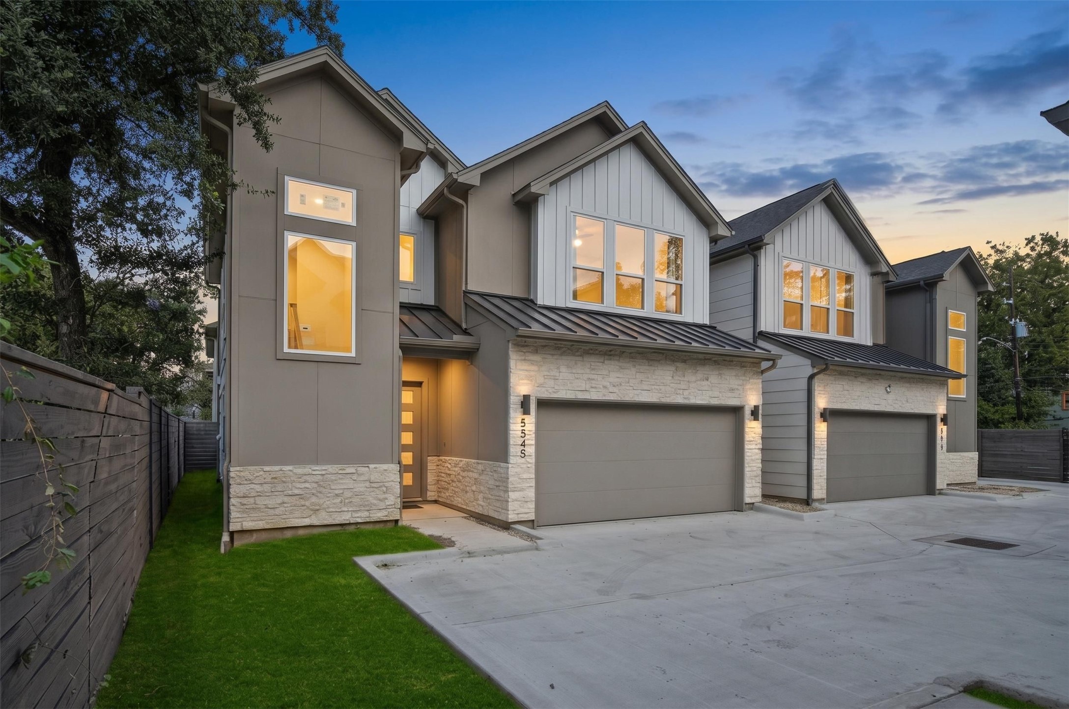 This home offers a two car garage and surrounding green space. Virtually enhanced.