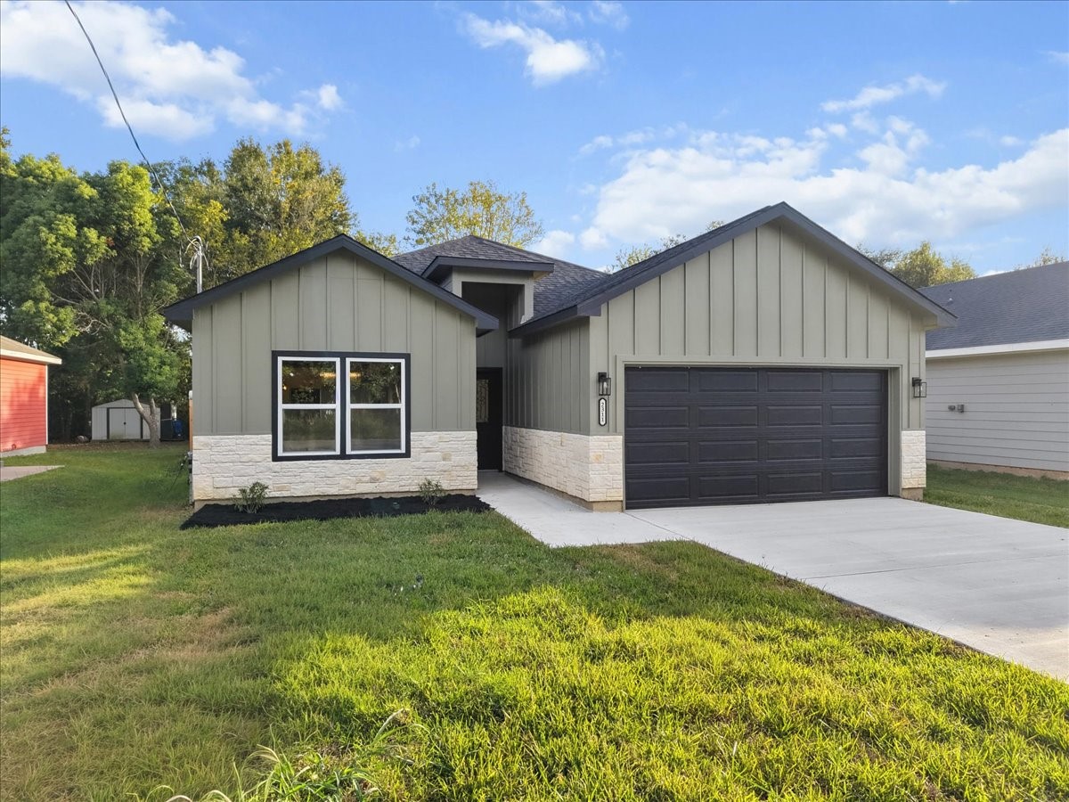2311 Thompson Street, La Marque, TX 77568