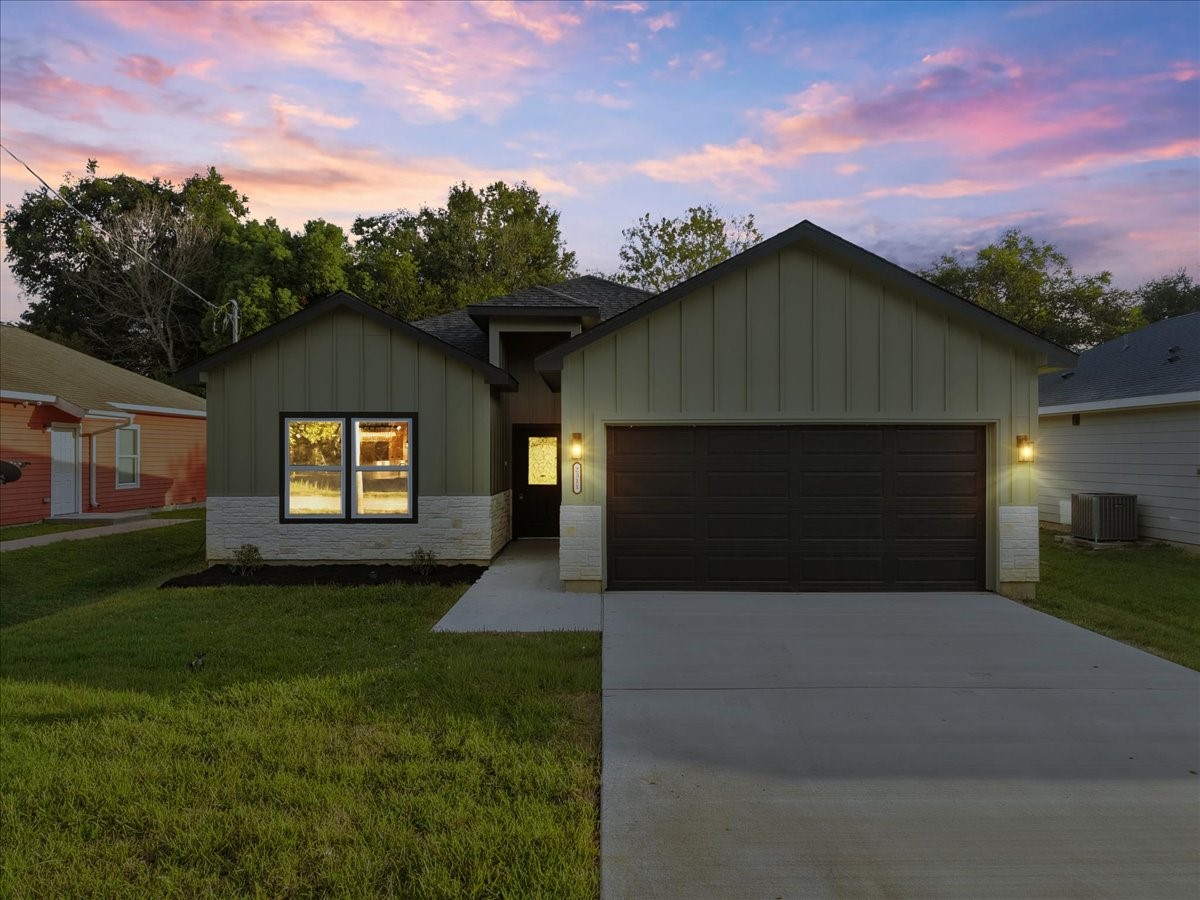 2311 Thompson Street, La Marque, TX 77568