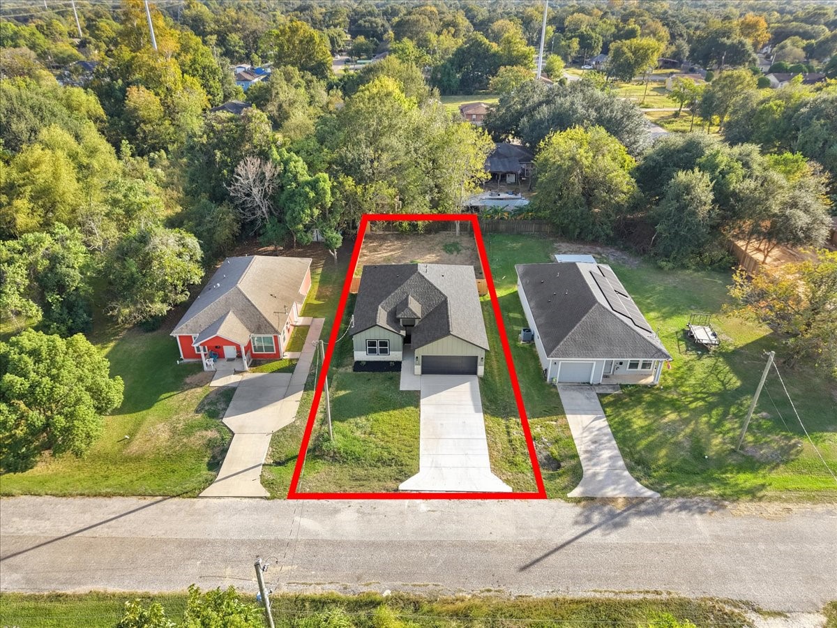 2311 Thompson Street, La Marque, TX 77568