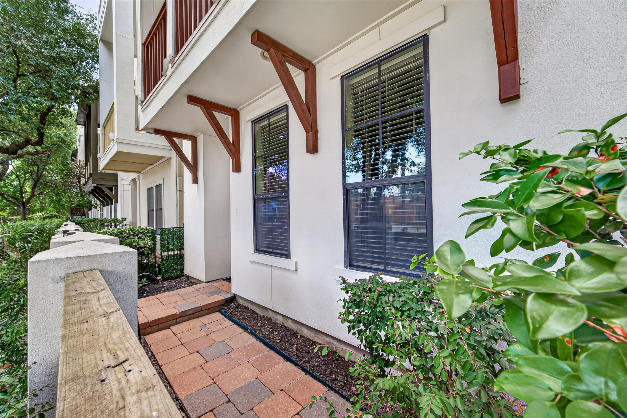 6610 Toledo Street, Houston, TX 77008 6610 Toledo Street, Houston, TX 77008