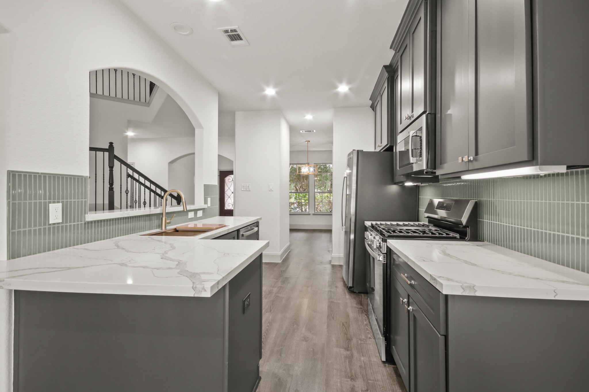 71 Black Swan Place, Magnolia, TX 77354