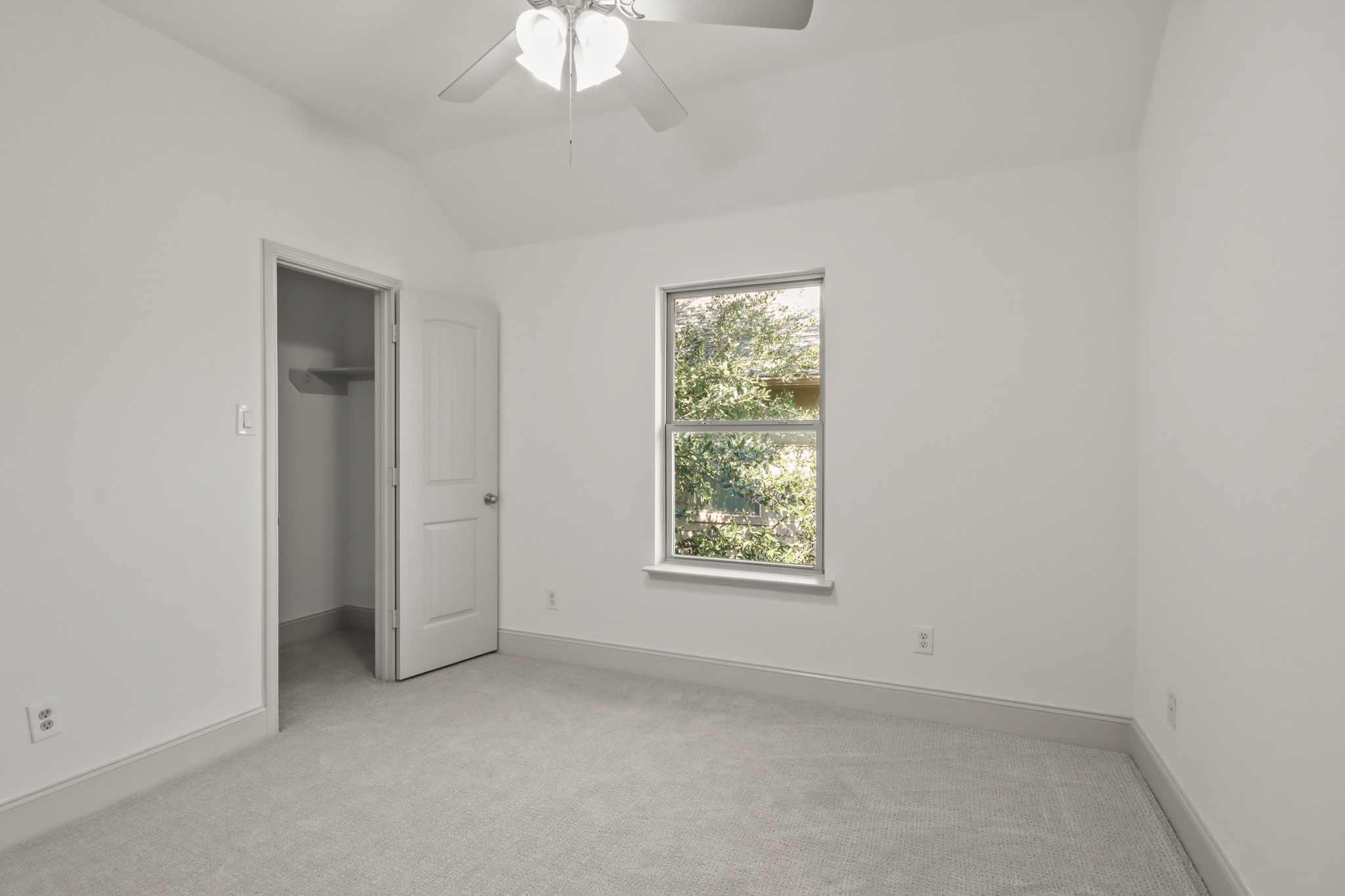 71 Black Swan Place, Magnolia, TX 77354