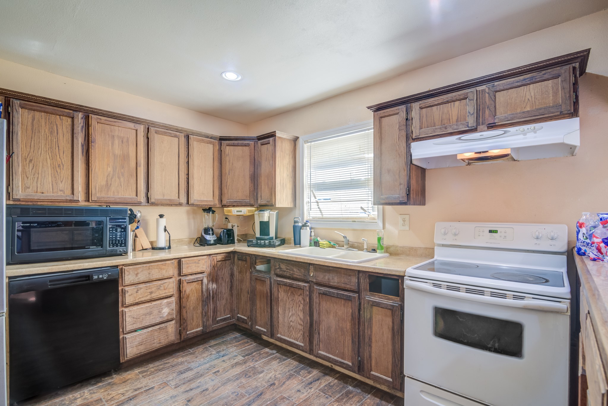 3701 Avenue J, Santa Fe, TX 77510