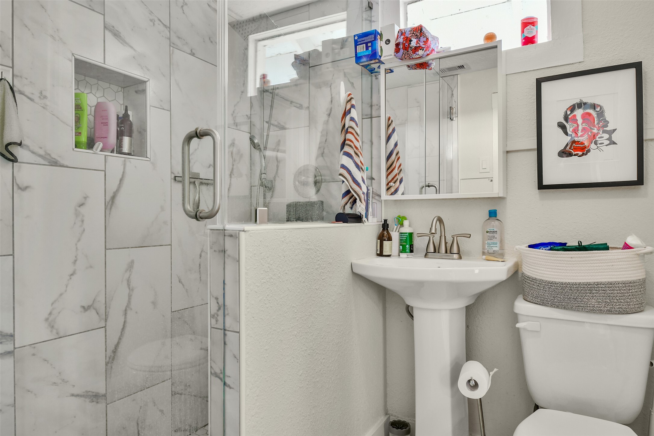 2nd floor bathroom