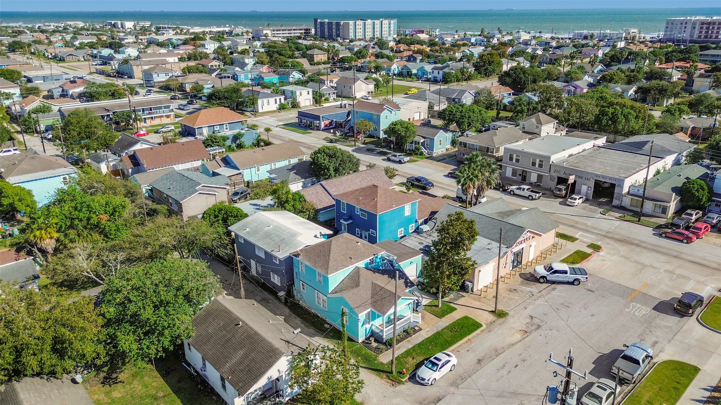 2414 44th Street, Galveston, TX 77550