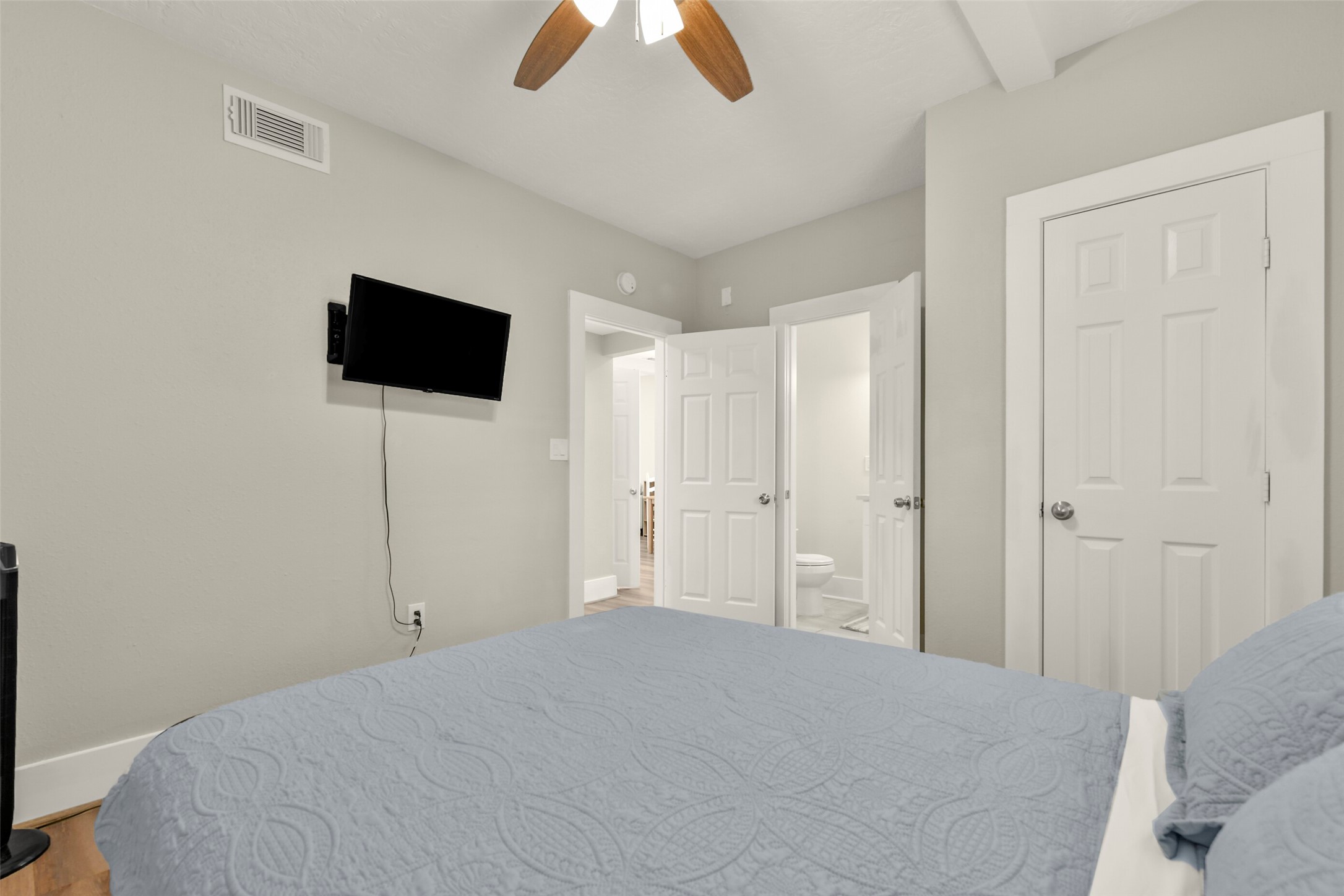 2414 44th Street, Galveston, TX 77550