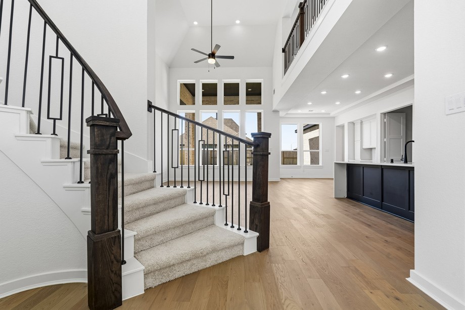 Entry/Dining Room