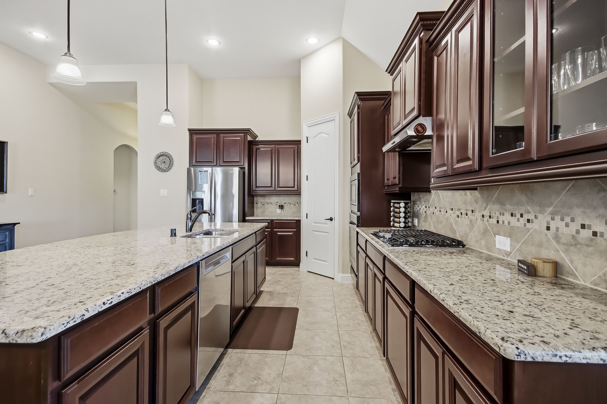 16818 Lake Limestone Lane, Houston, TX 77044